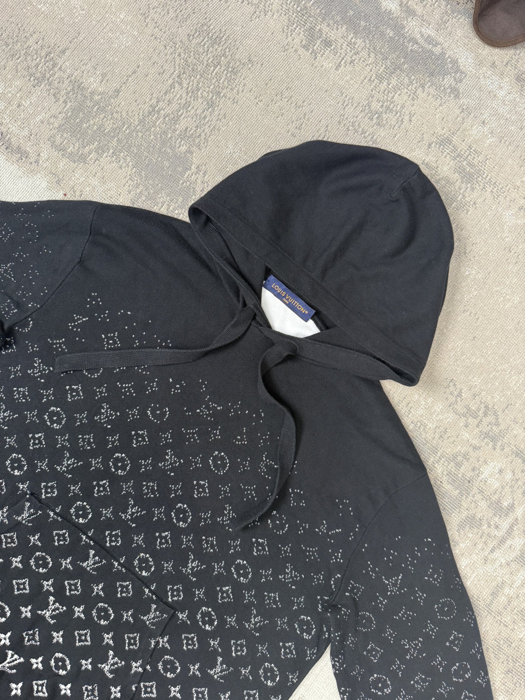 Louis Vuitton Monogram Gradient Hoodie - Black Louis Vuitton