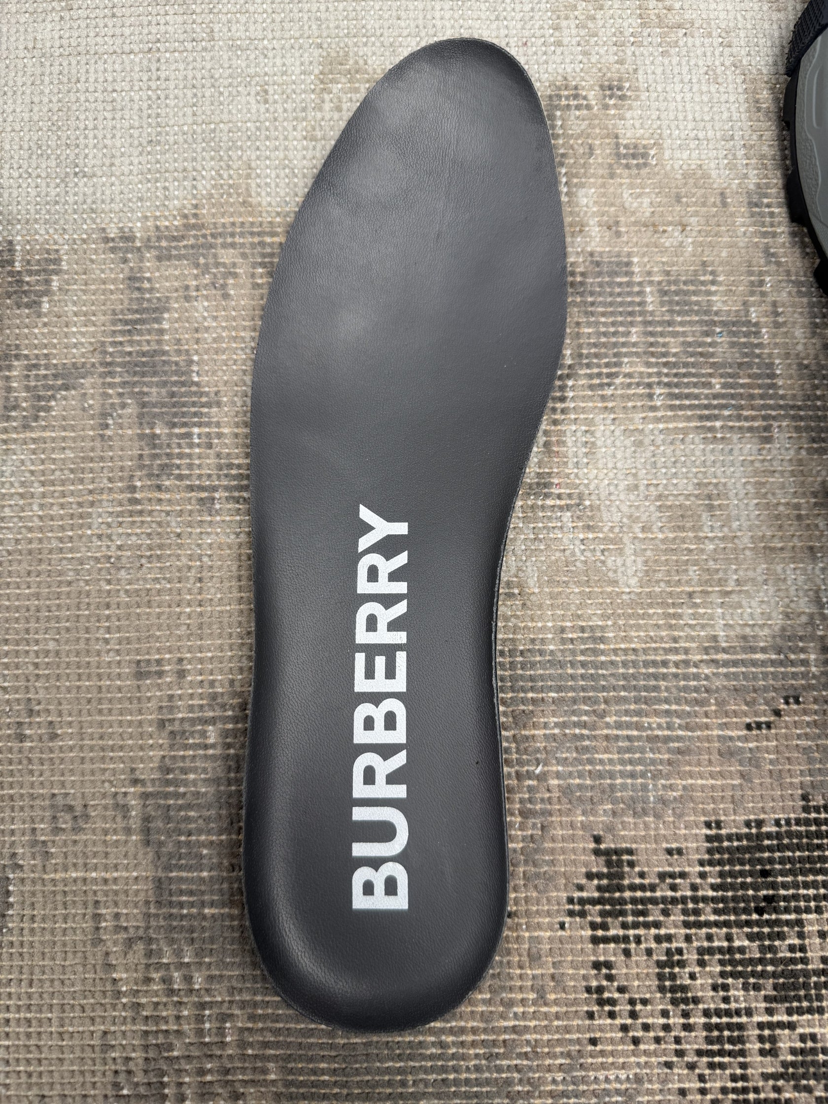 Burberry Arthur Check Trainers - Grey Burberry