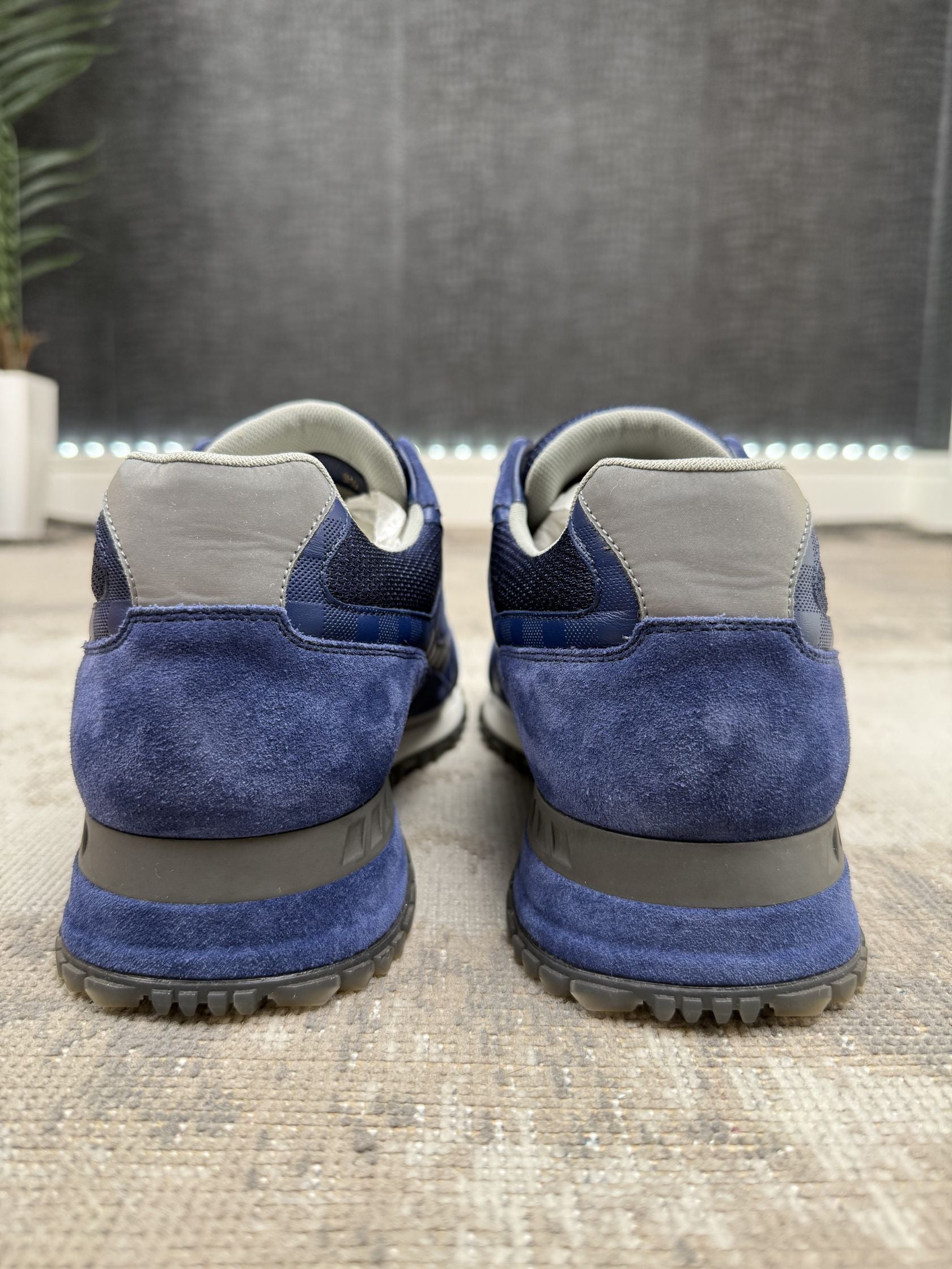 Louis Vuitton Damier Run Away Trainer - Blue Louis Vuitton