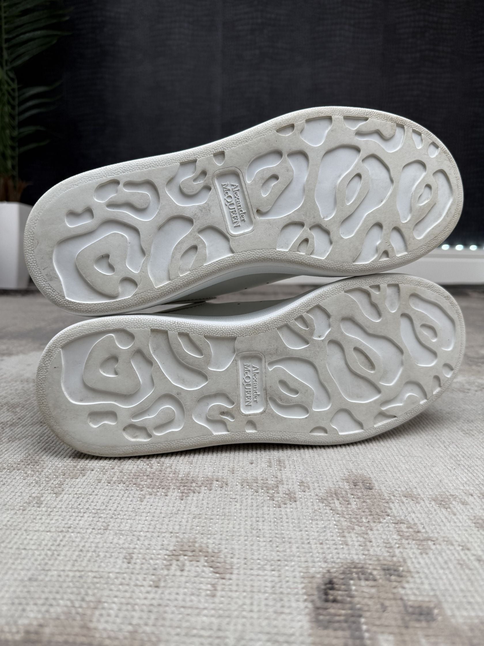 Alexander McQueen Oversized Trainer - White