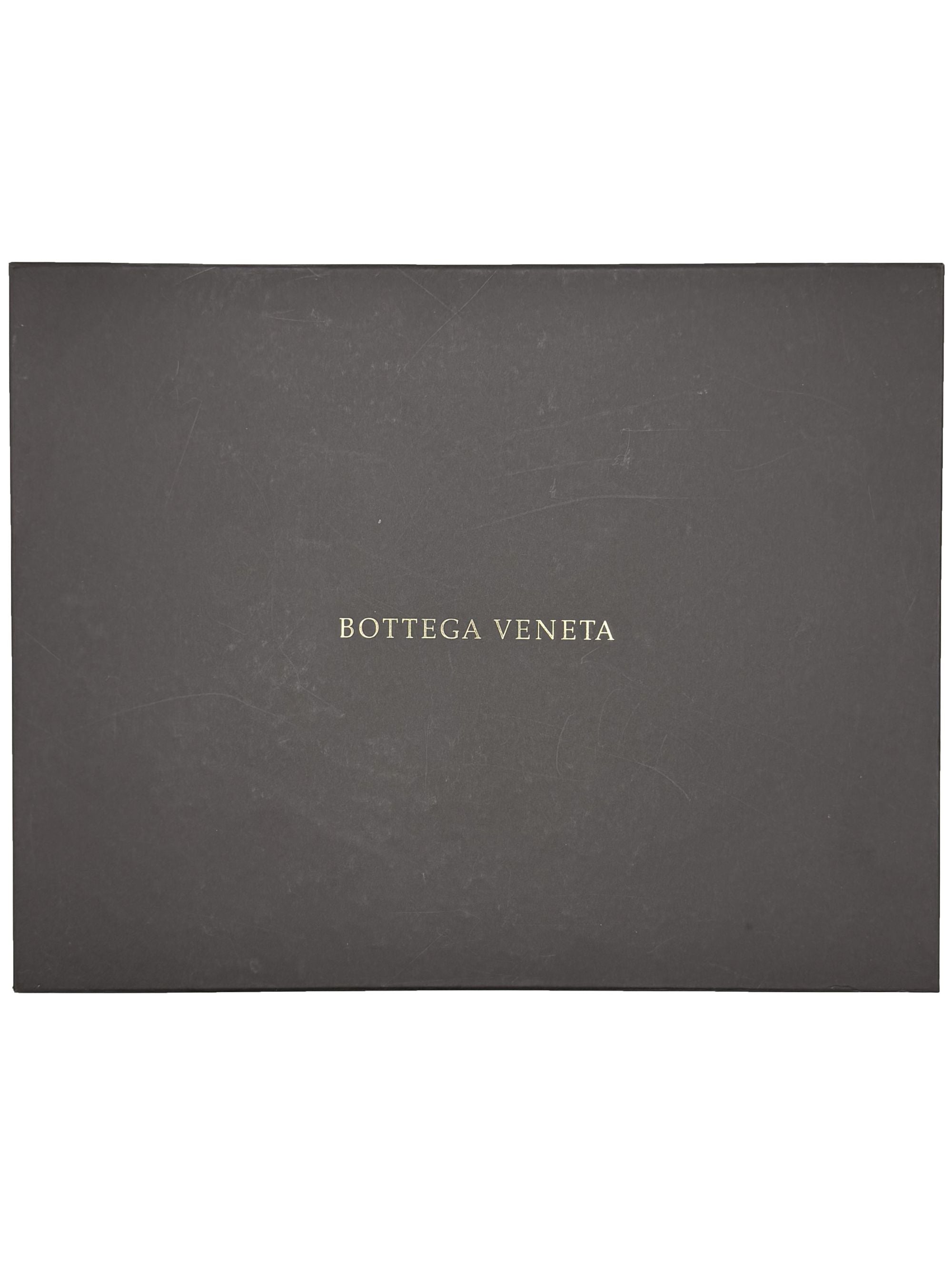 Bottega Veneta Suede Chelsea Boots - Beige Bottega Veneta