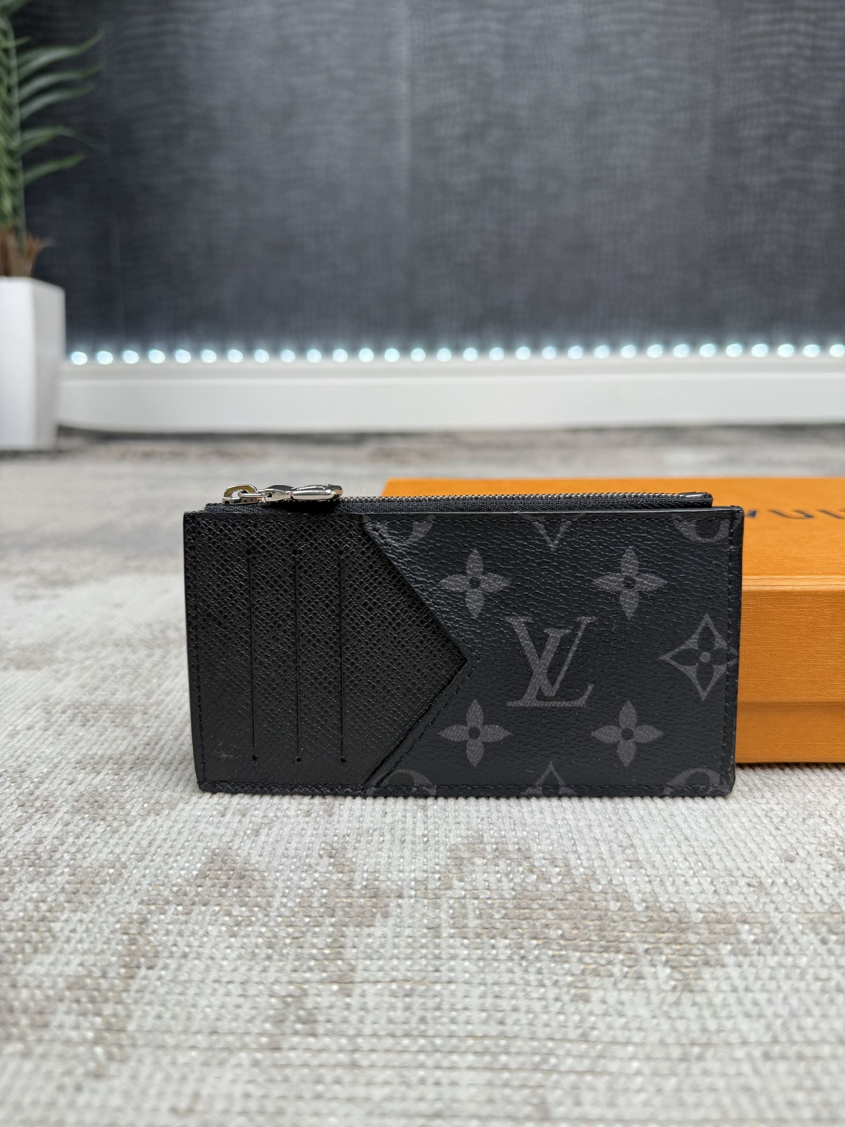 Louis Vuitton Monogram Wallet - Black Louis Vuitton