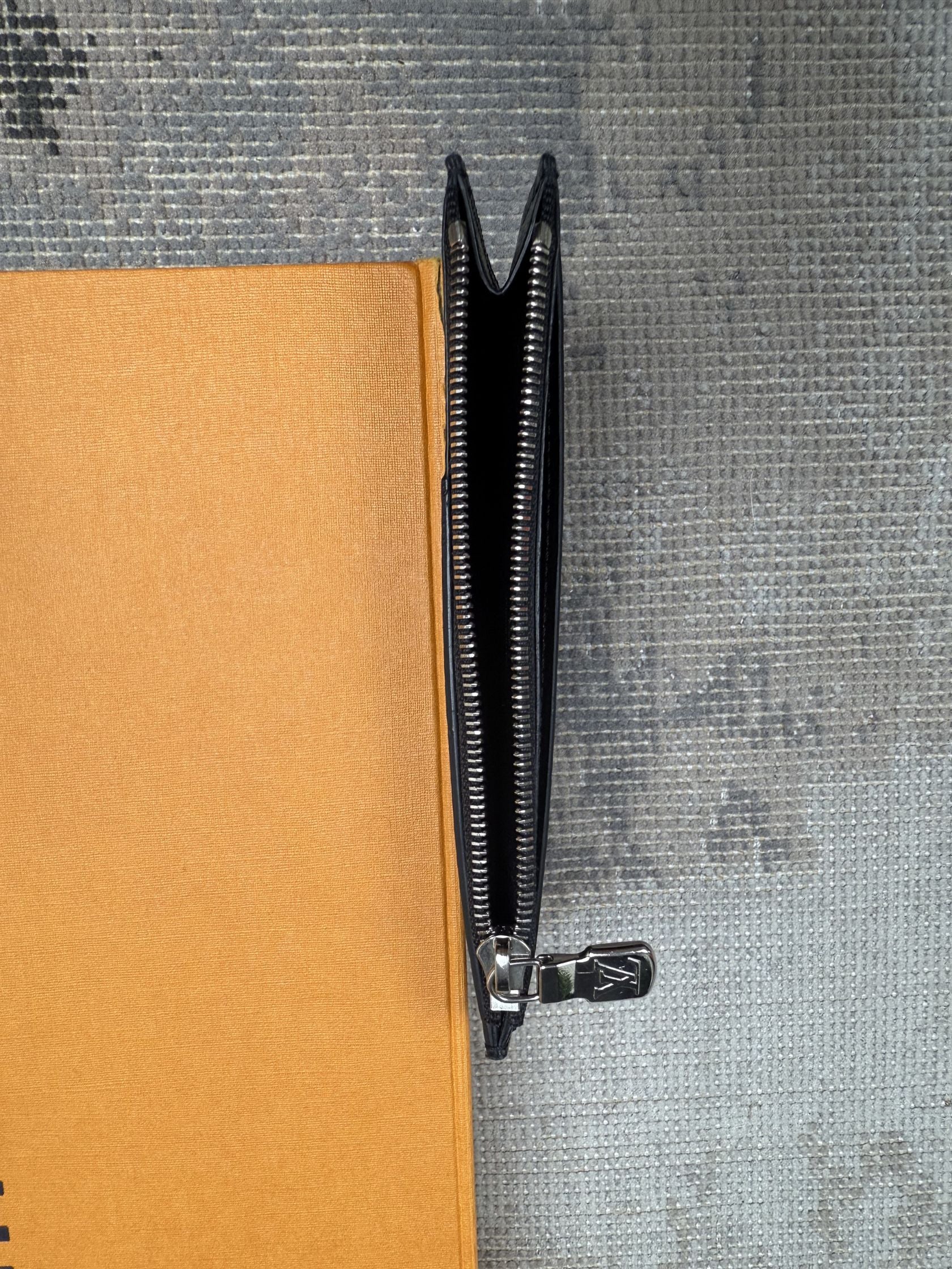 Louis Vuitton Monogram Wallet - Black Louis Vuitton