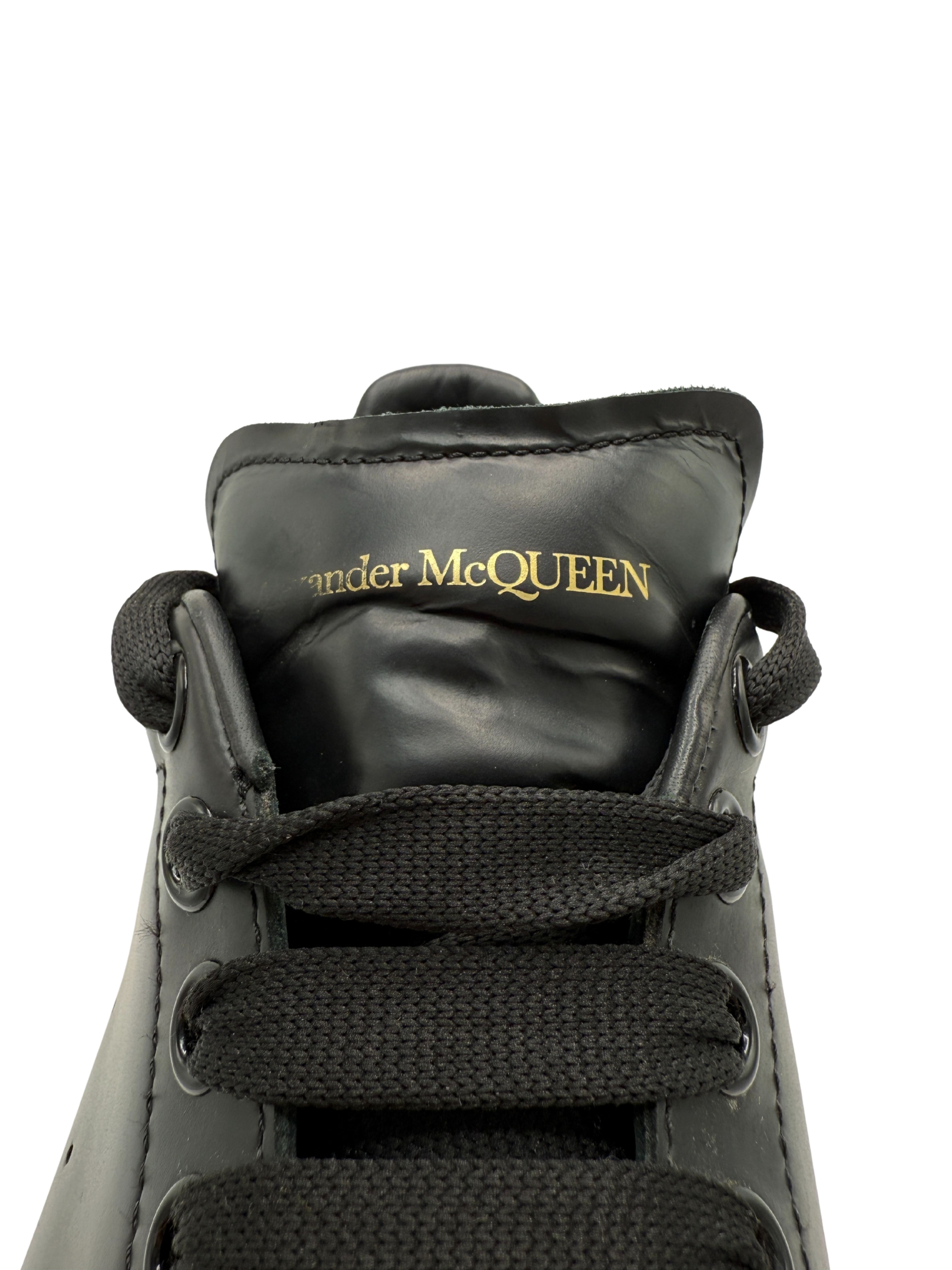 Alexander McQueen Oversized trainer - Triple Black