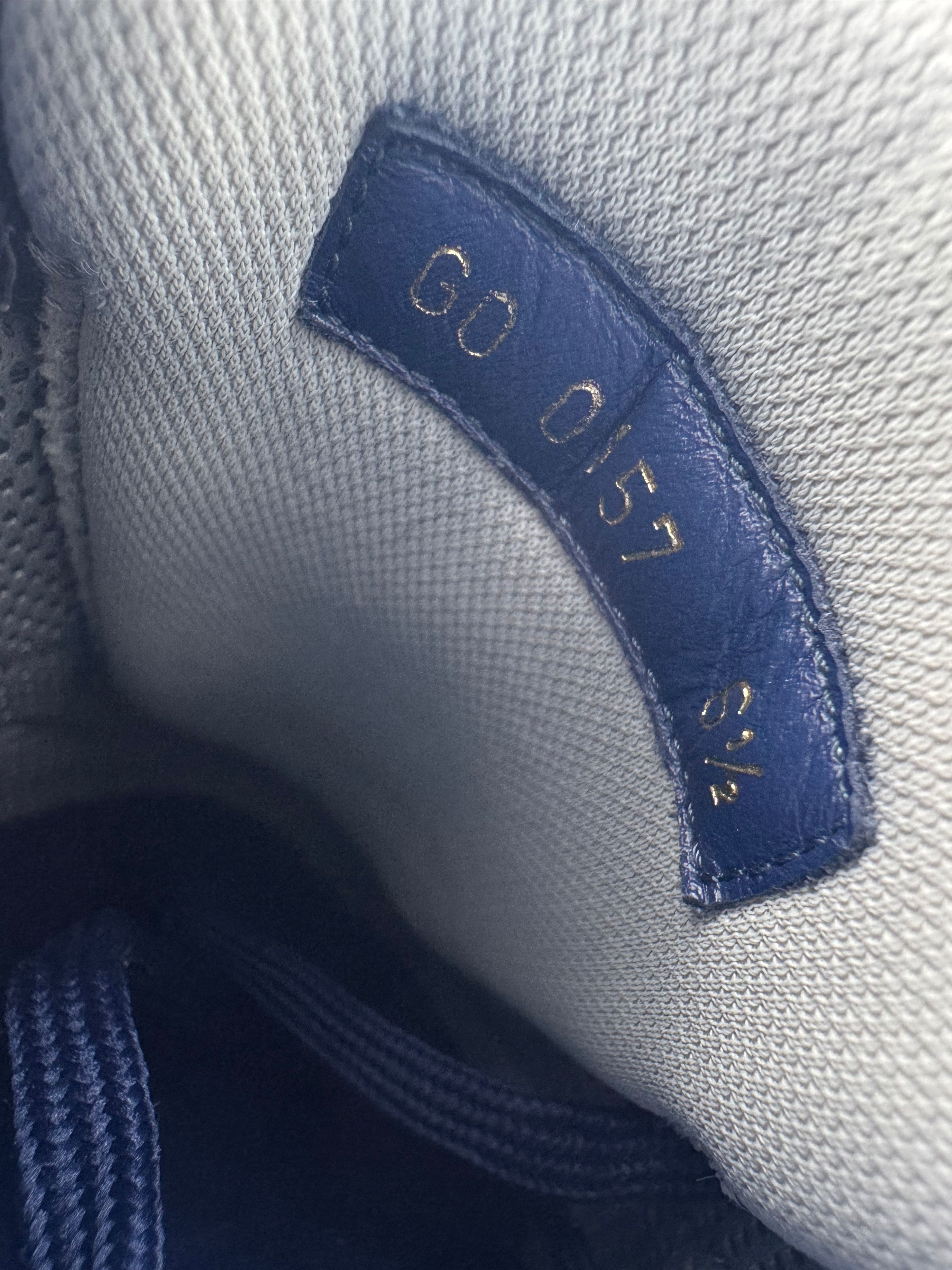 Louis Vuitton Damier Run Away - Blue