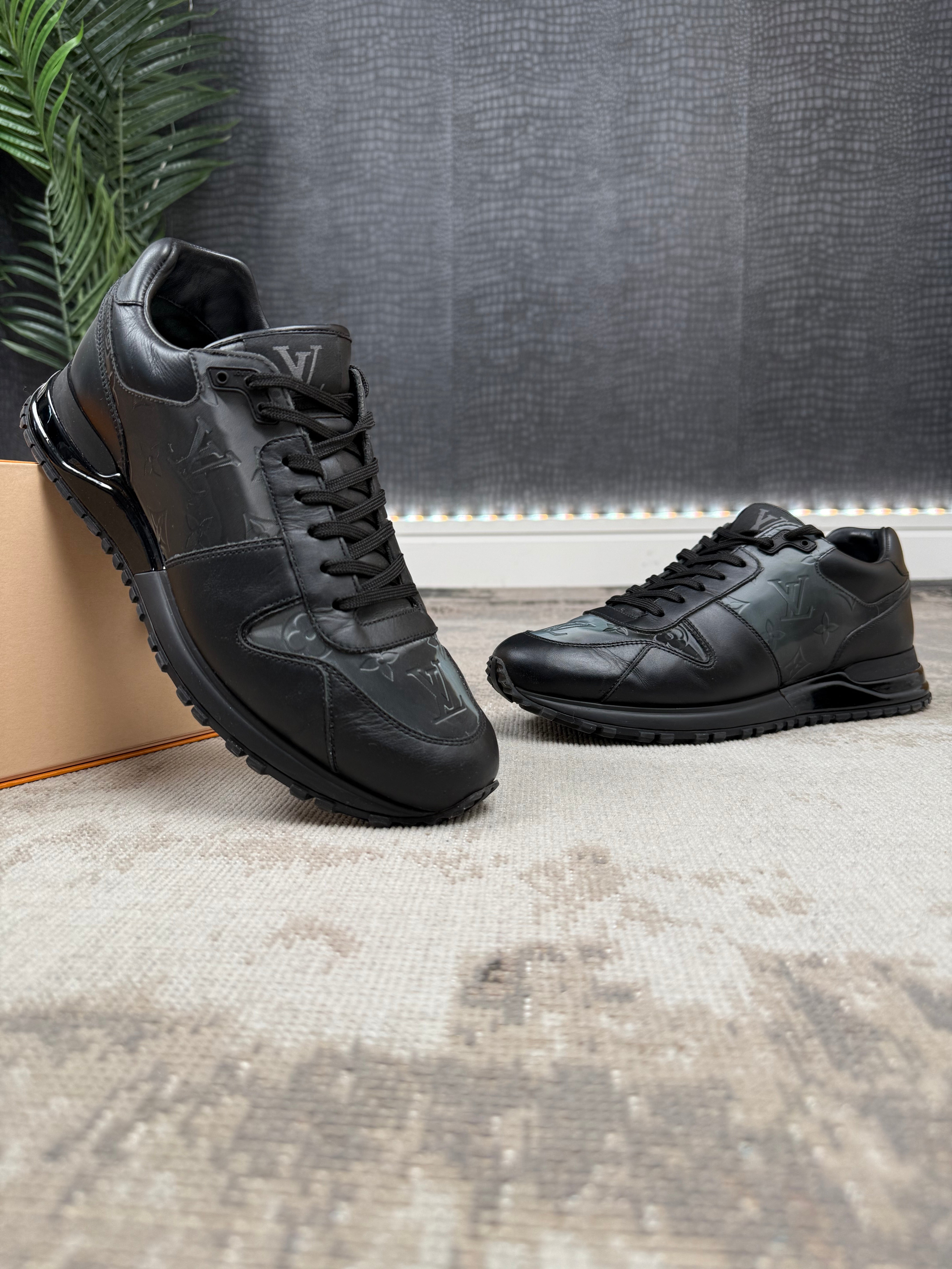 Louis Vuitton Run Away Iridescent Trainers - Black Louis Vuitton