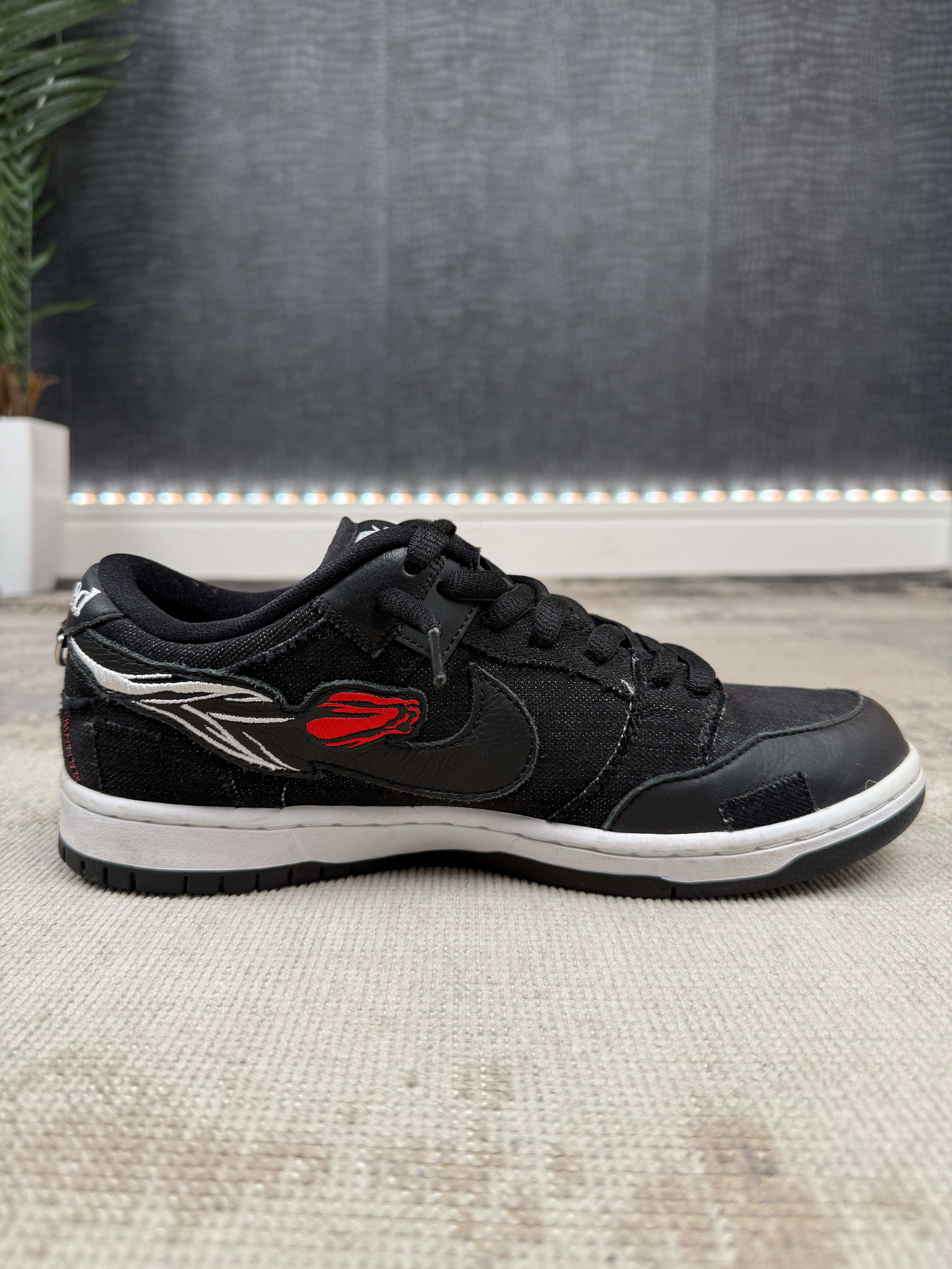 Nike x Verdy SB Dunk 'Wasted Youth' - Black Nike