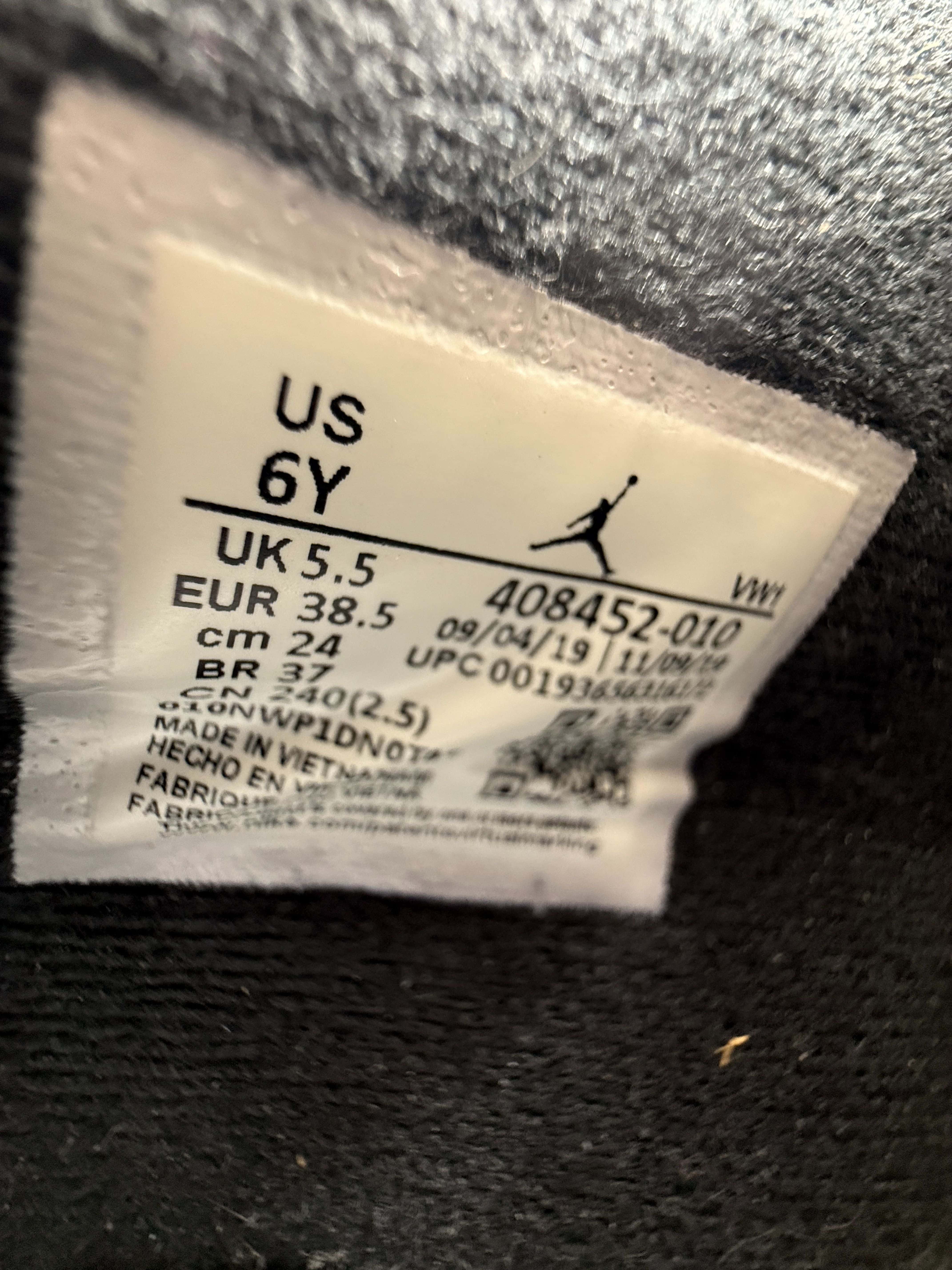 Nike Jordan 4 Retro Trainer - Black Cat