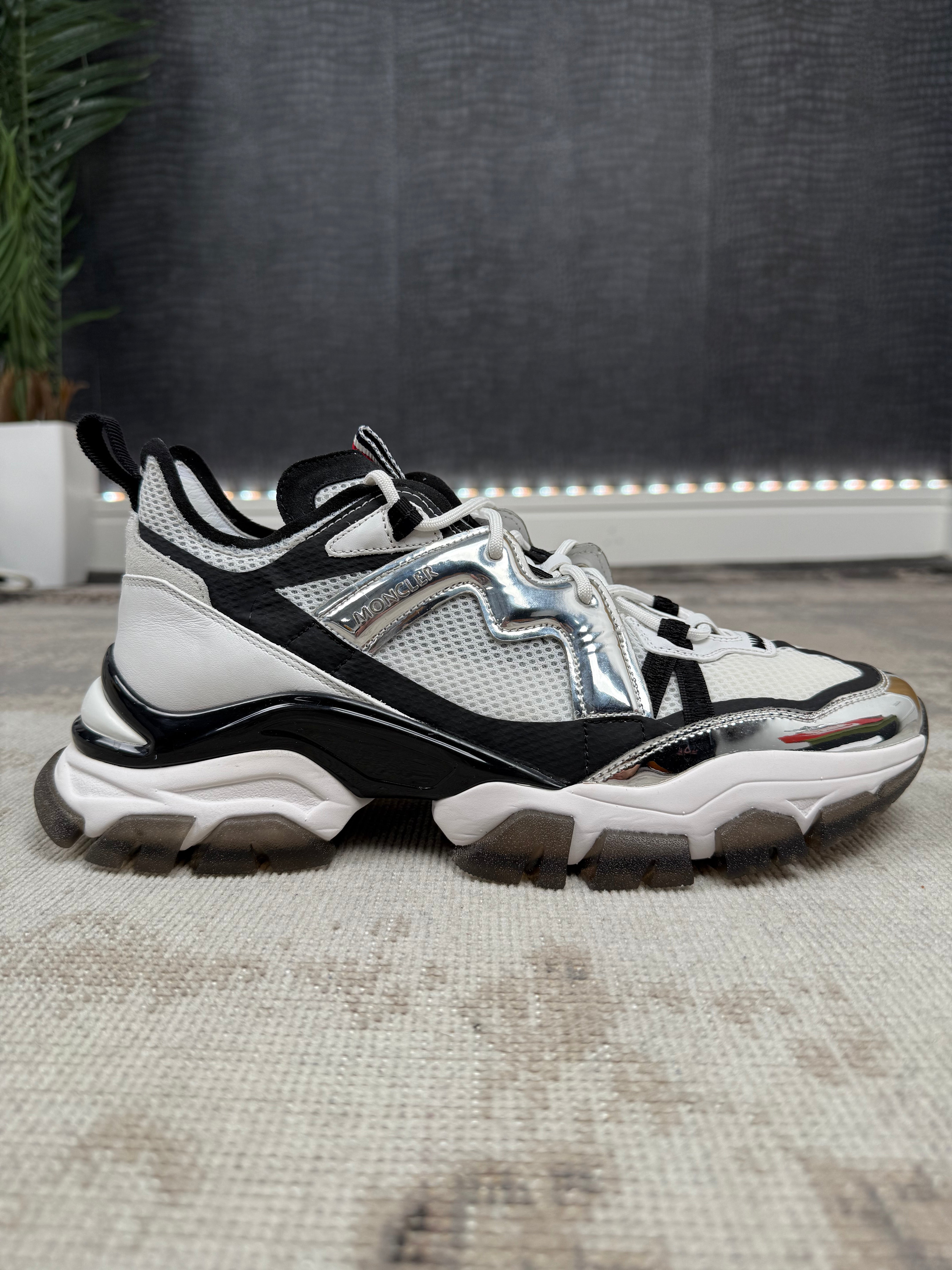 Moncler Leave No Trace Trainer - White / Black (Unused) Moncler
