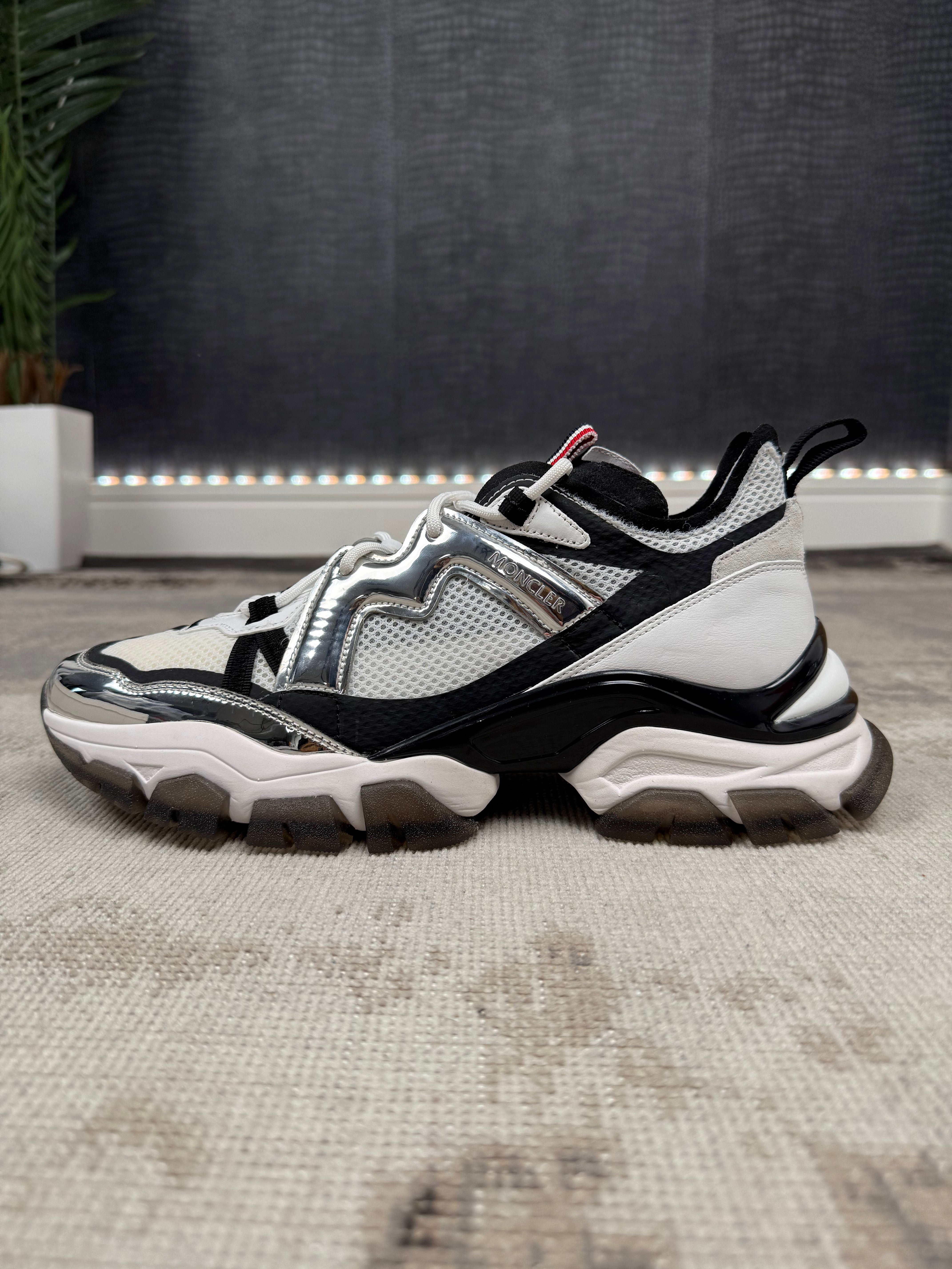 Moncler Leave No Trace Trainer - White / Black (Unused) Moncler
