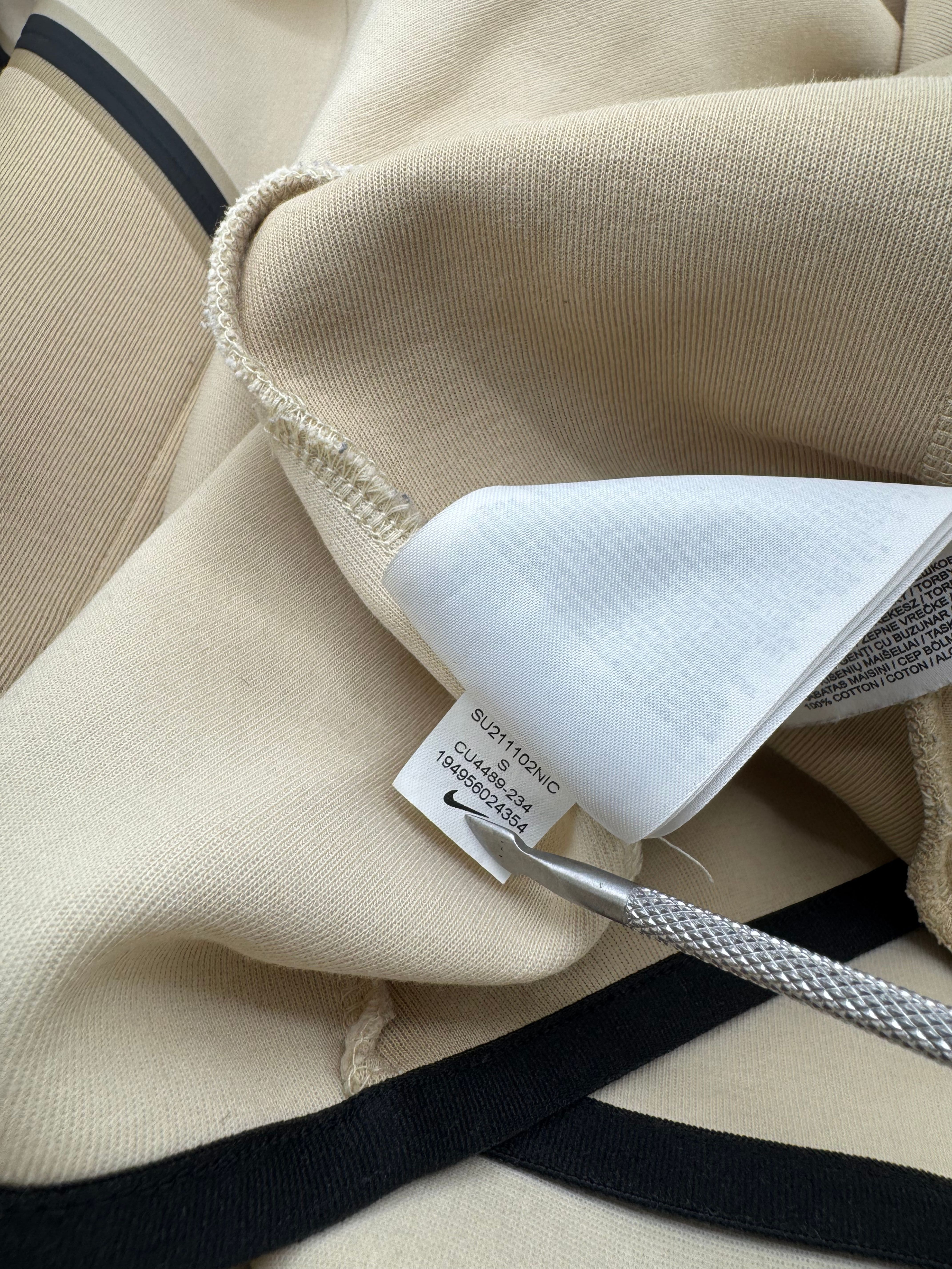 Nike Tech Tracksuit - Cream