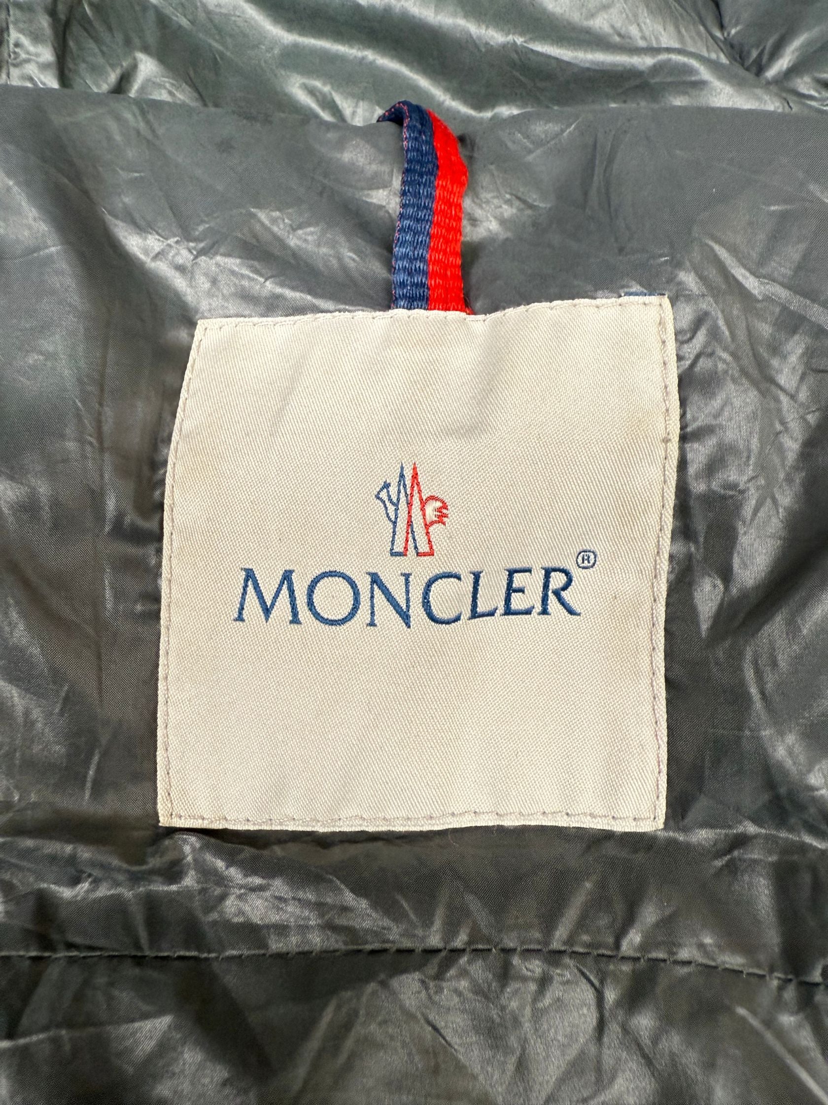 Moncler Alberic Down Jacket - Navy