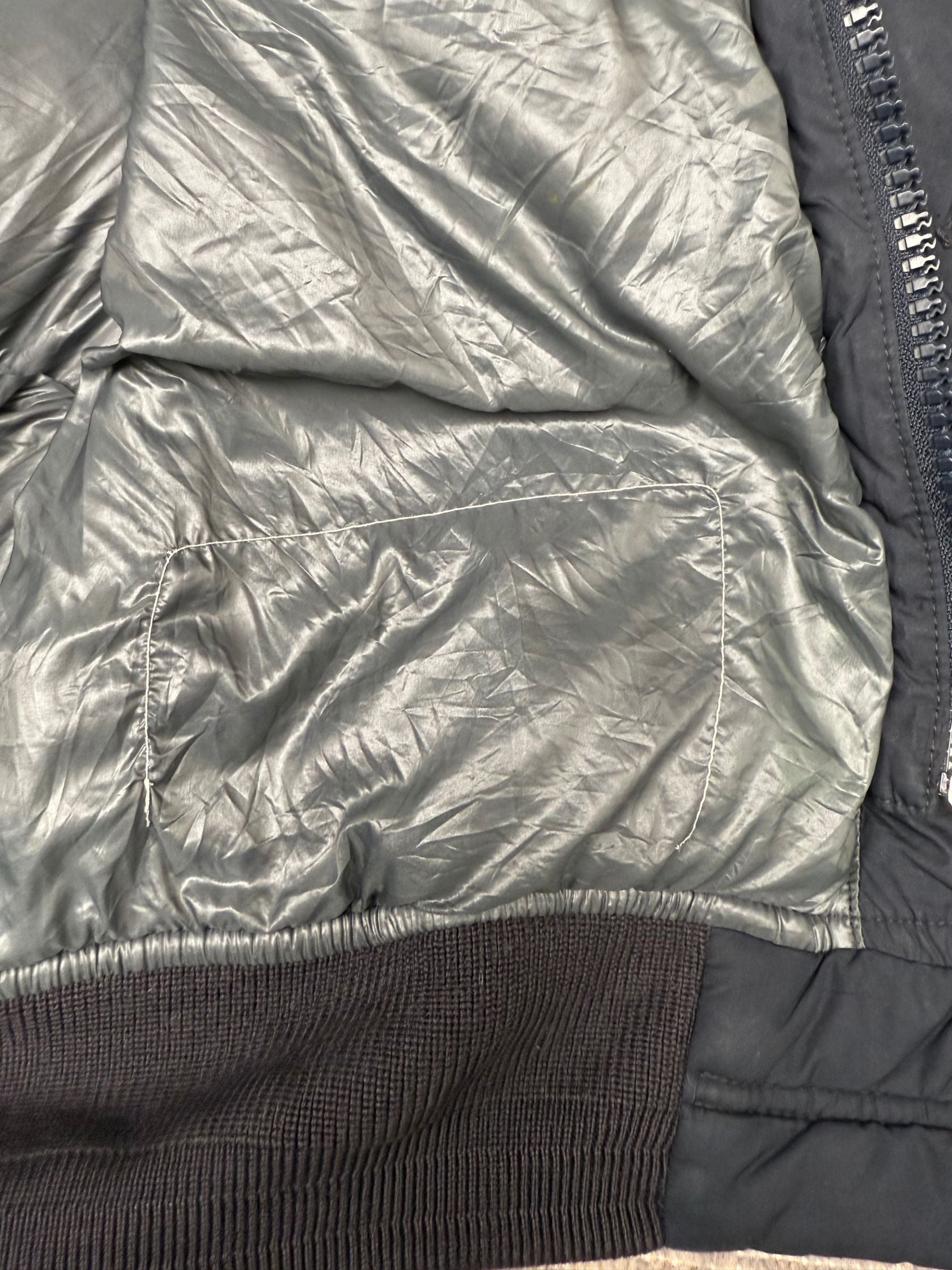 Moncler Alberic Down Jacket - Navy