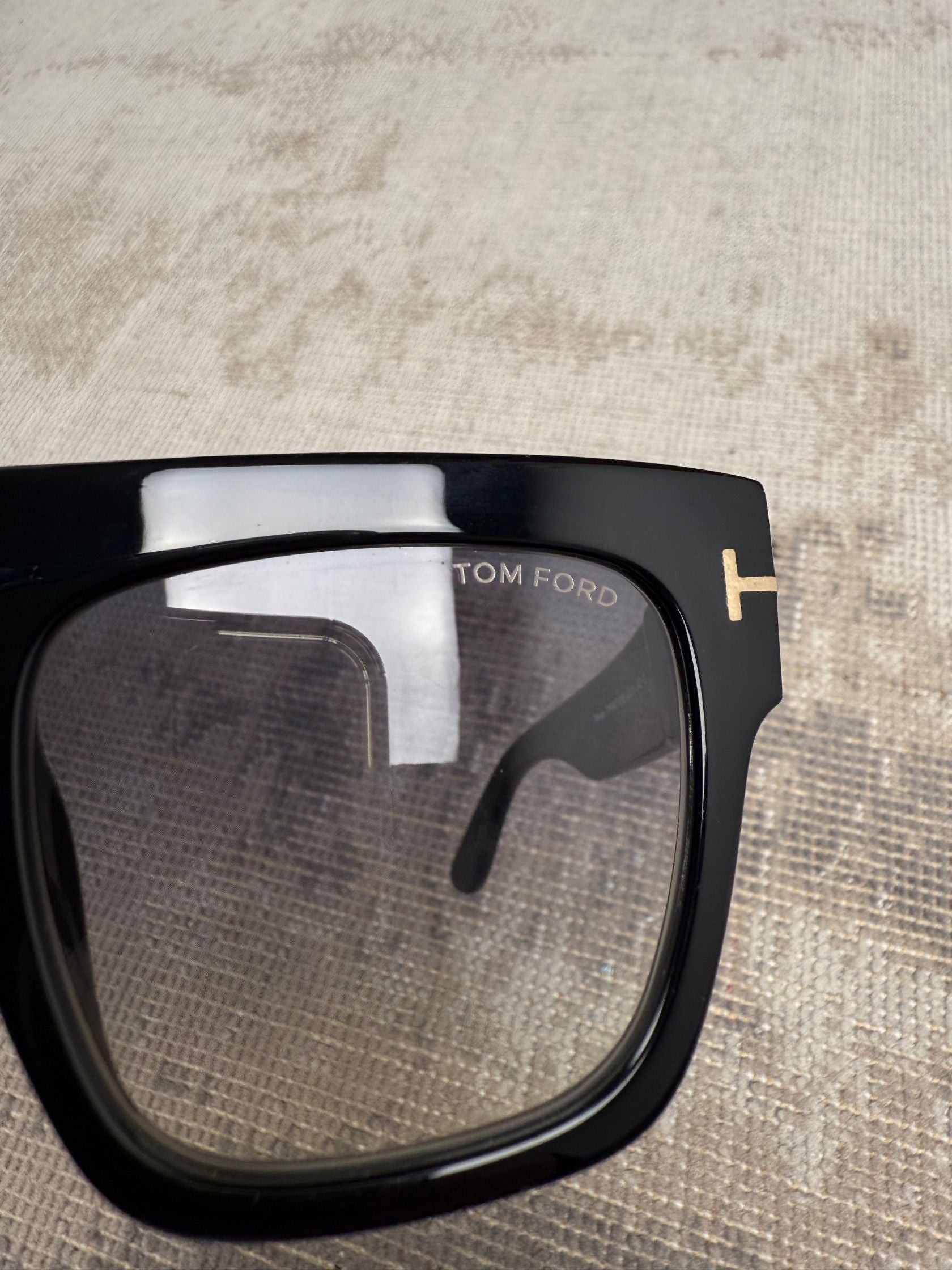 Tom Ford Renee (TF847) Sunglasses - Black Tom Ford
