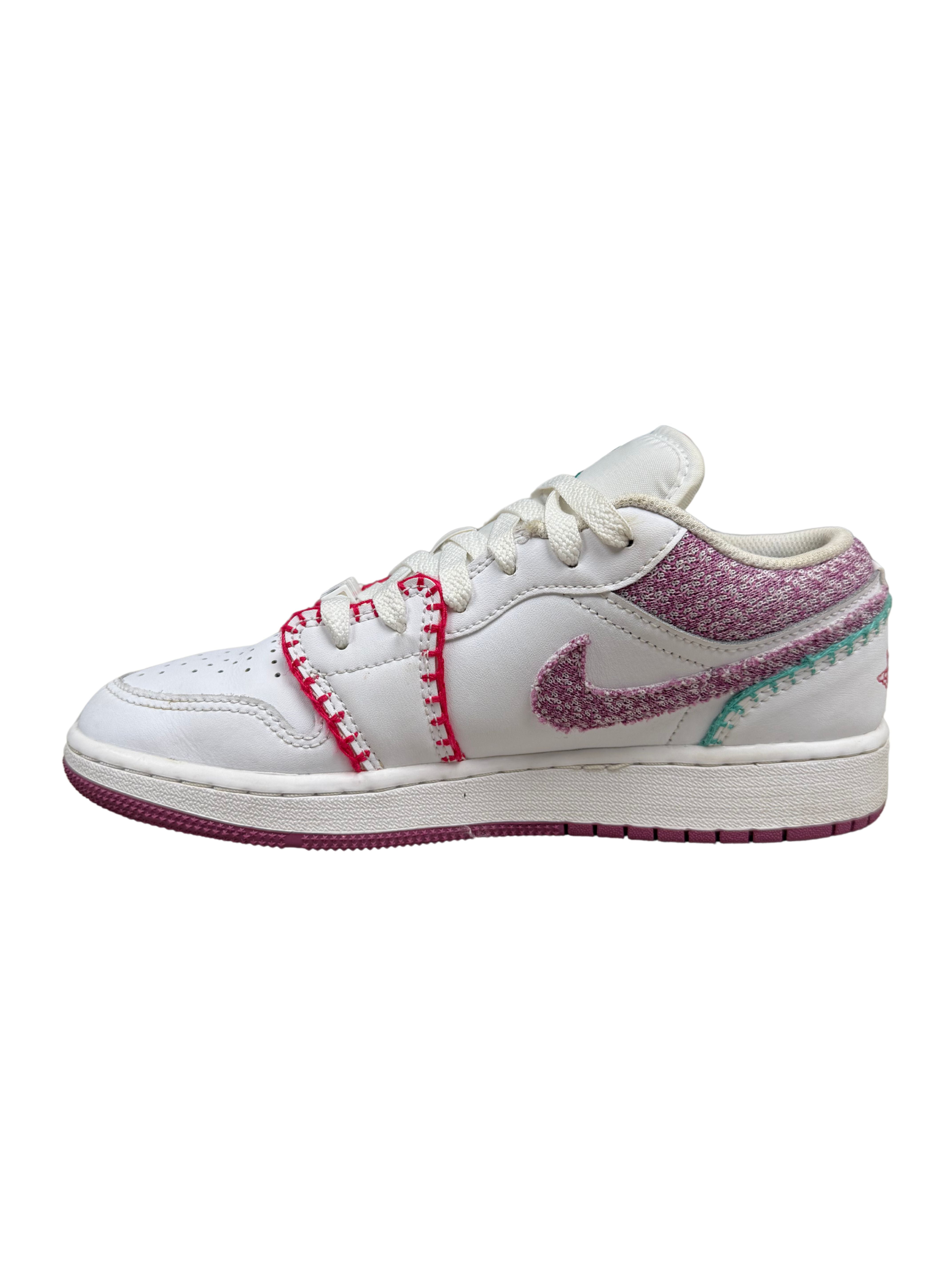 WOMEN'S - Nike Knitted SB Dunk - White Nike