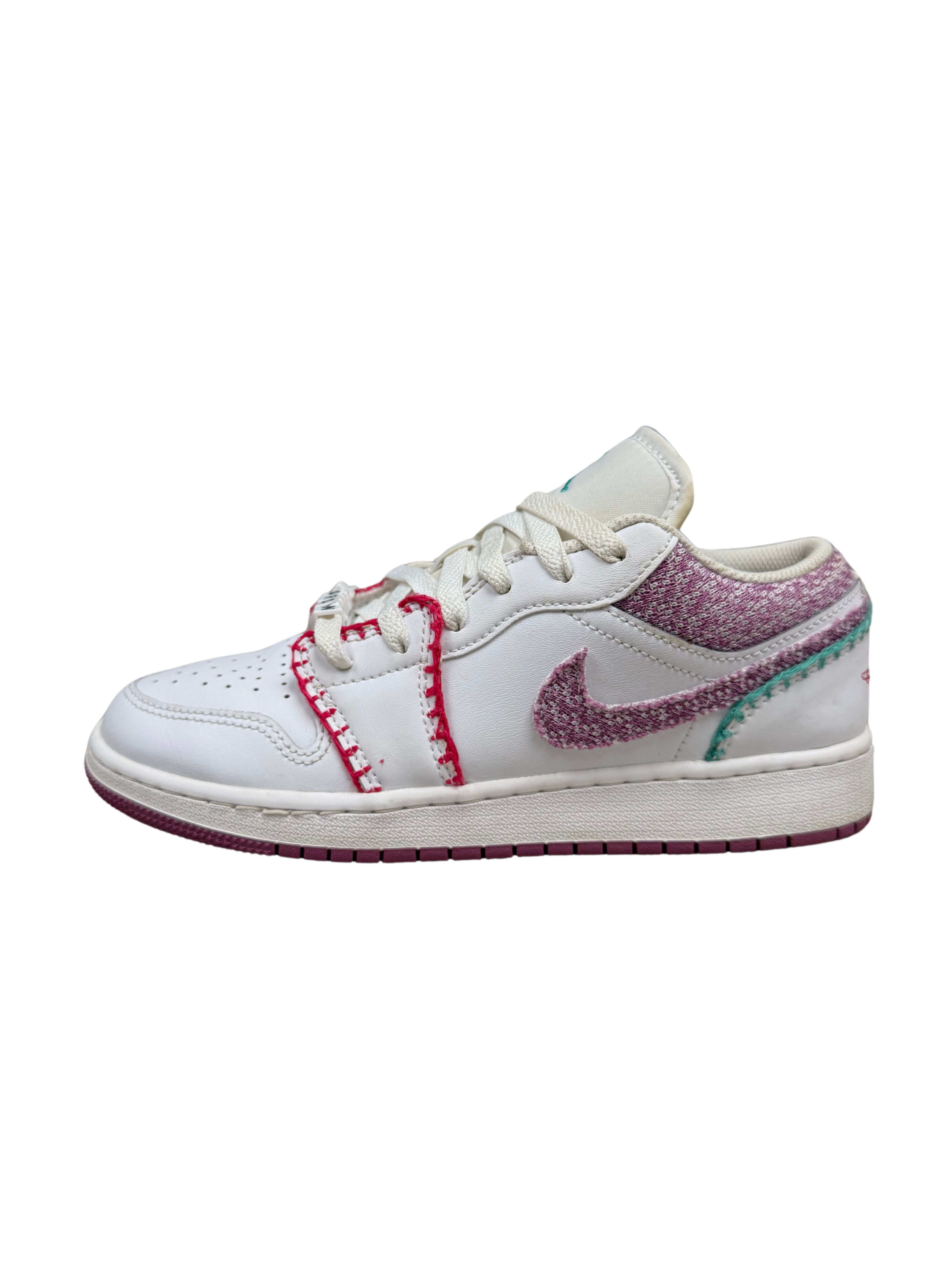 WOMEN'S - Nike Knitted SB Dunk - White Nike
