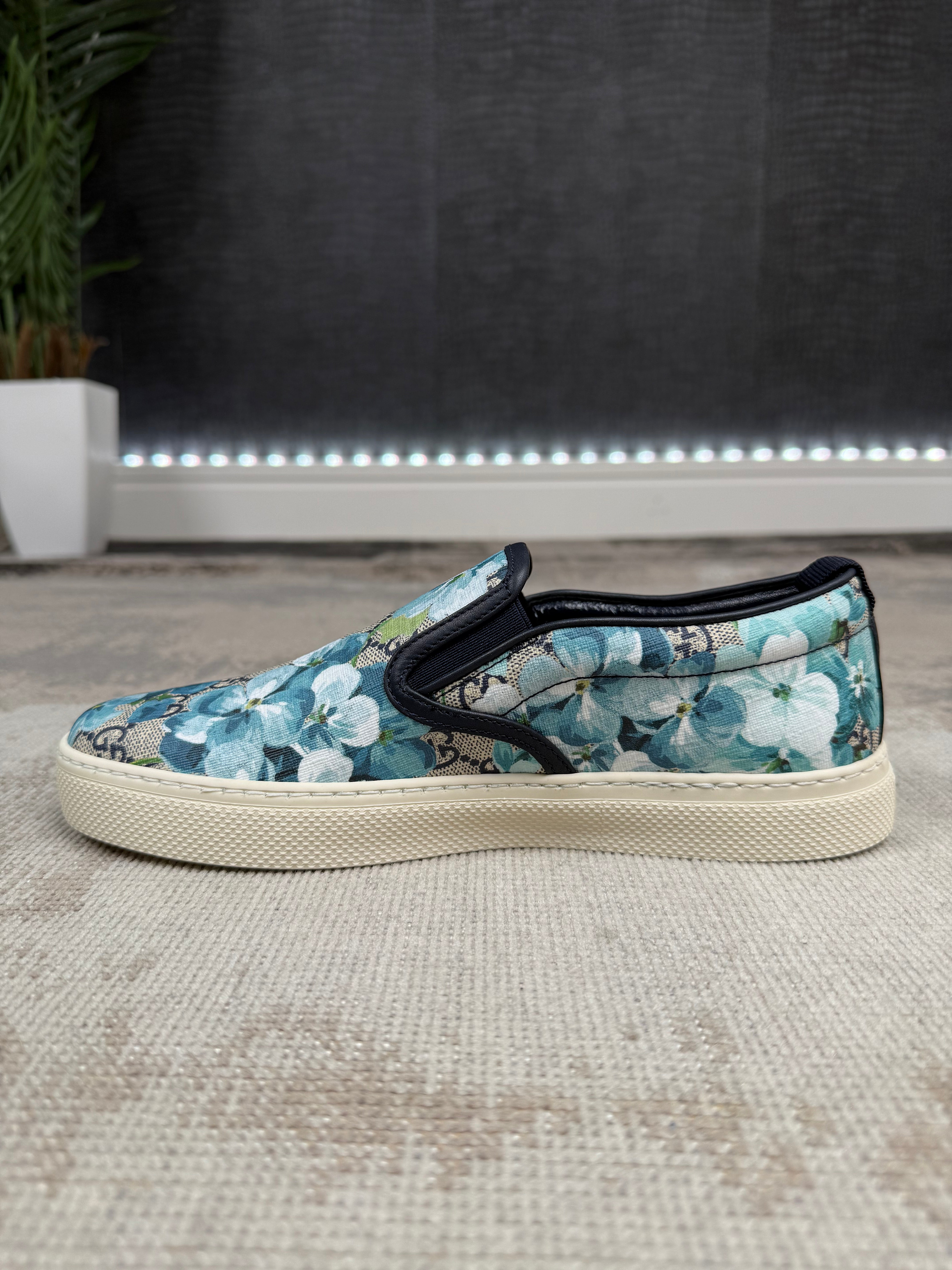 Gucci Supreme GG Canvas Bloom Print - Blue (Unused) Gucci