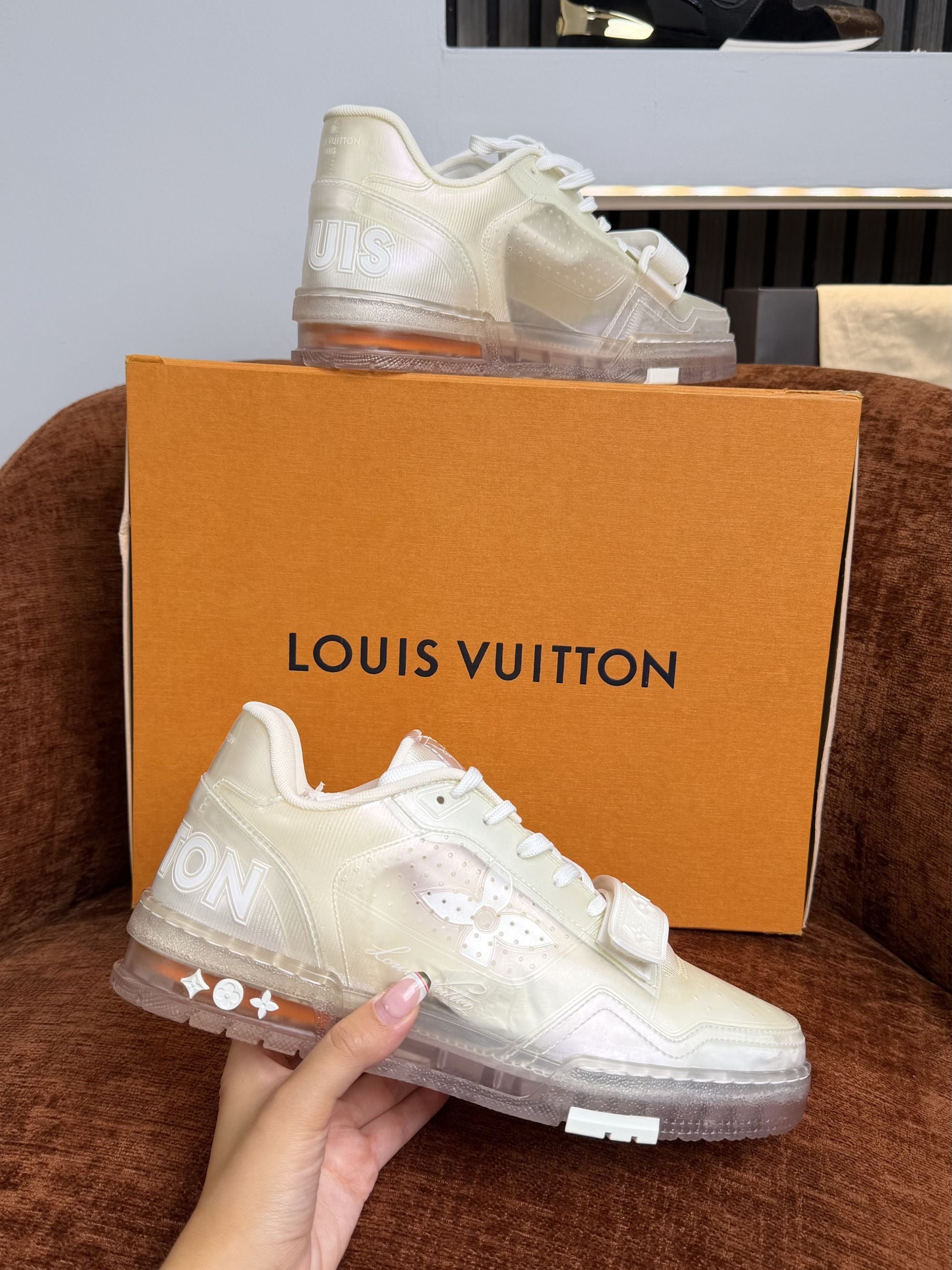 Louis Vuitton LV Signature Strap Trainer Louis Vuitton