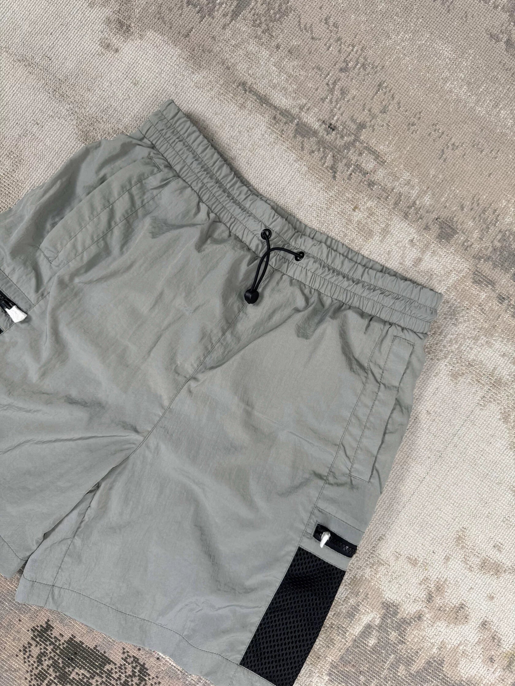 Trapstar Irongate Cargo Shorts - Grey (Unused) Trapstar