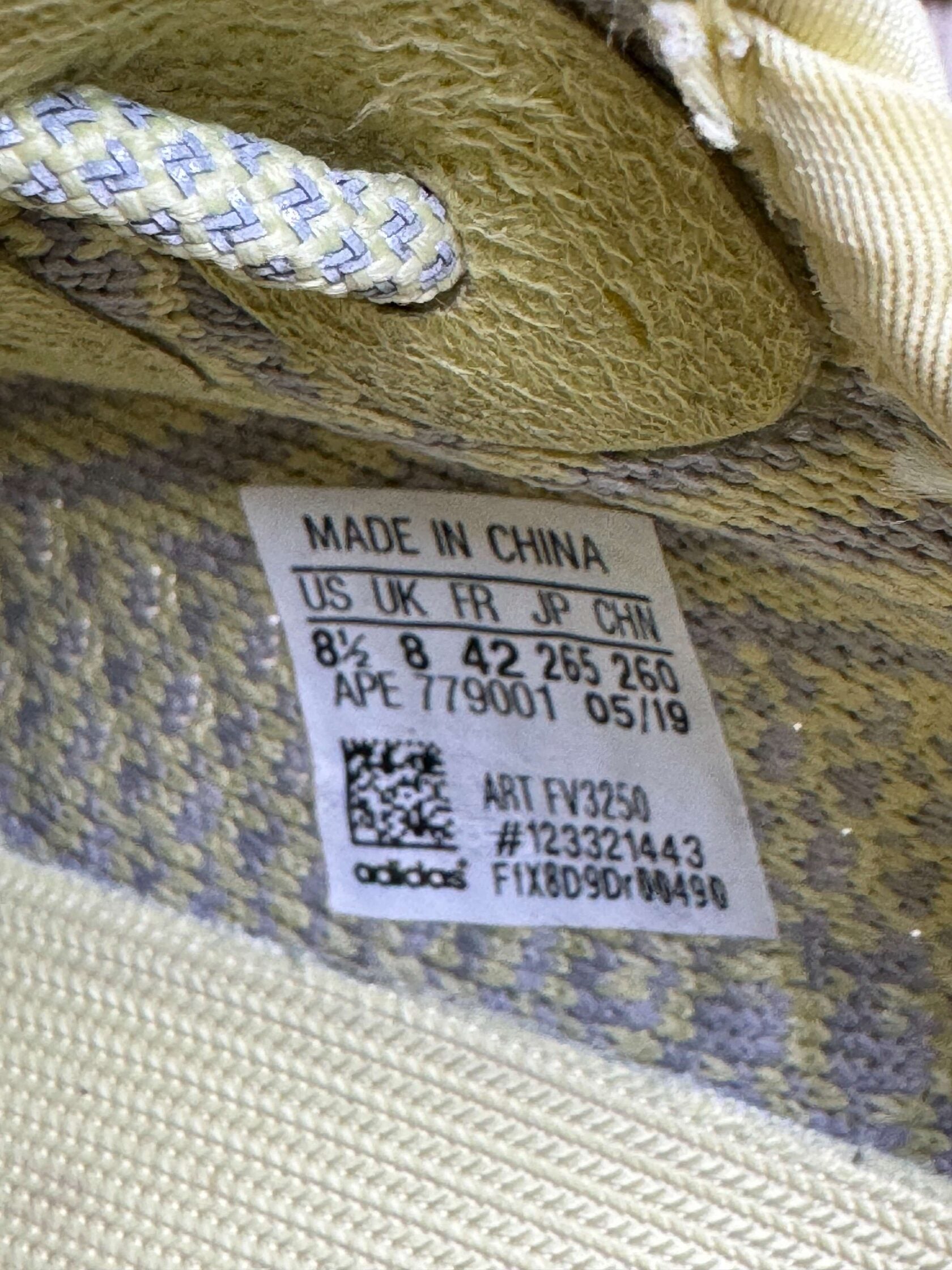 Yeezy 350 V2 Antlia Yeezy