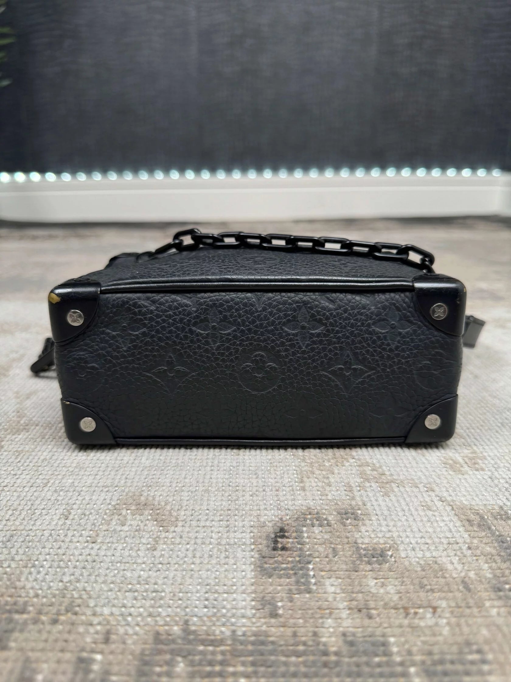 Louis Vuitton Horizon Soft Duffle 55 - Black Louis Vuitton