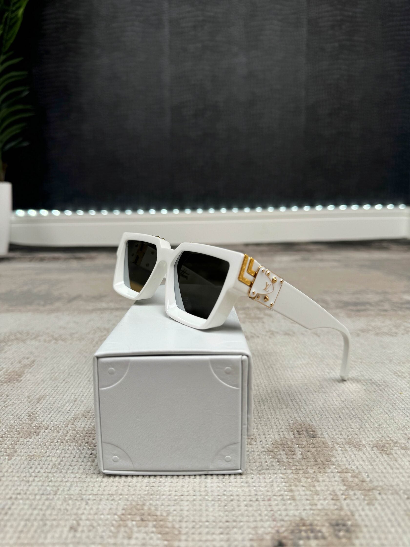 Louis Vuitton 1.1 Millionaires Sunglasses - White (Unused)