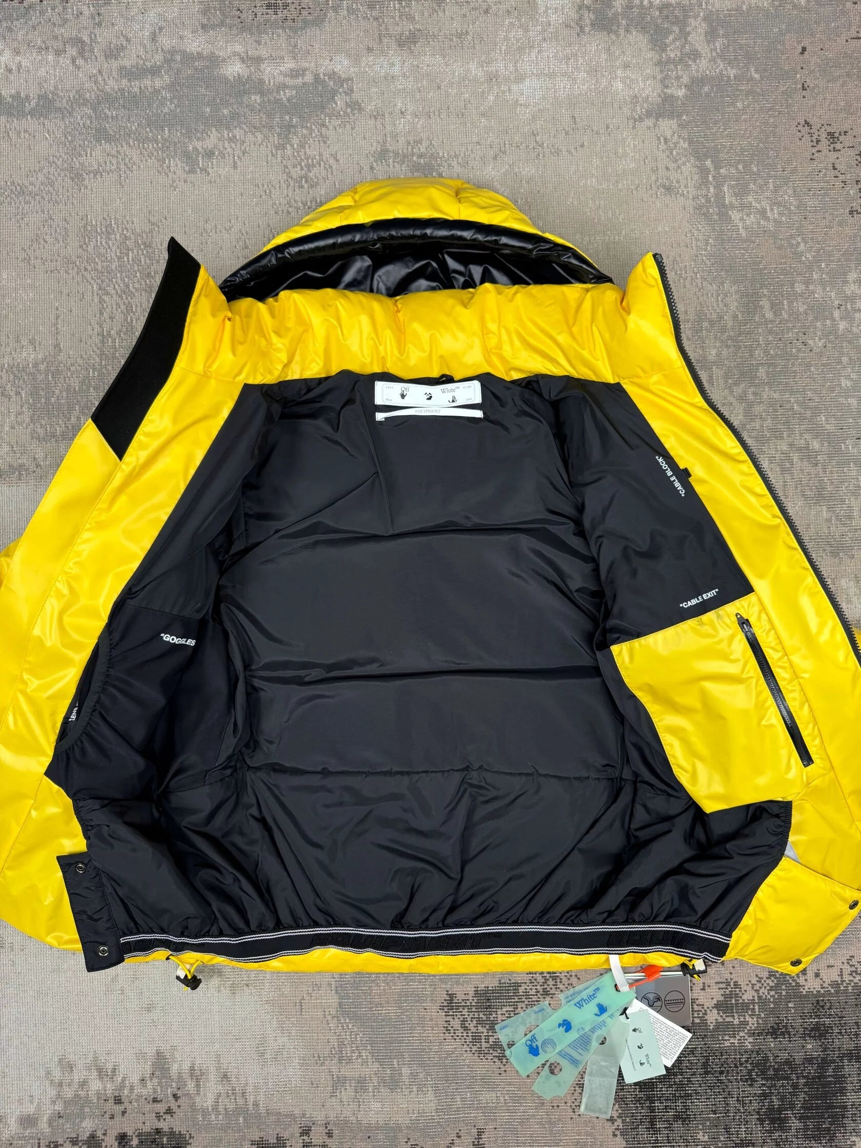 Off-White Equipment Ski Jacket - Yellow Off-White