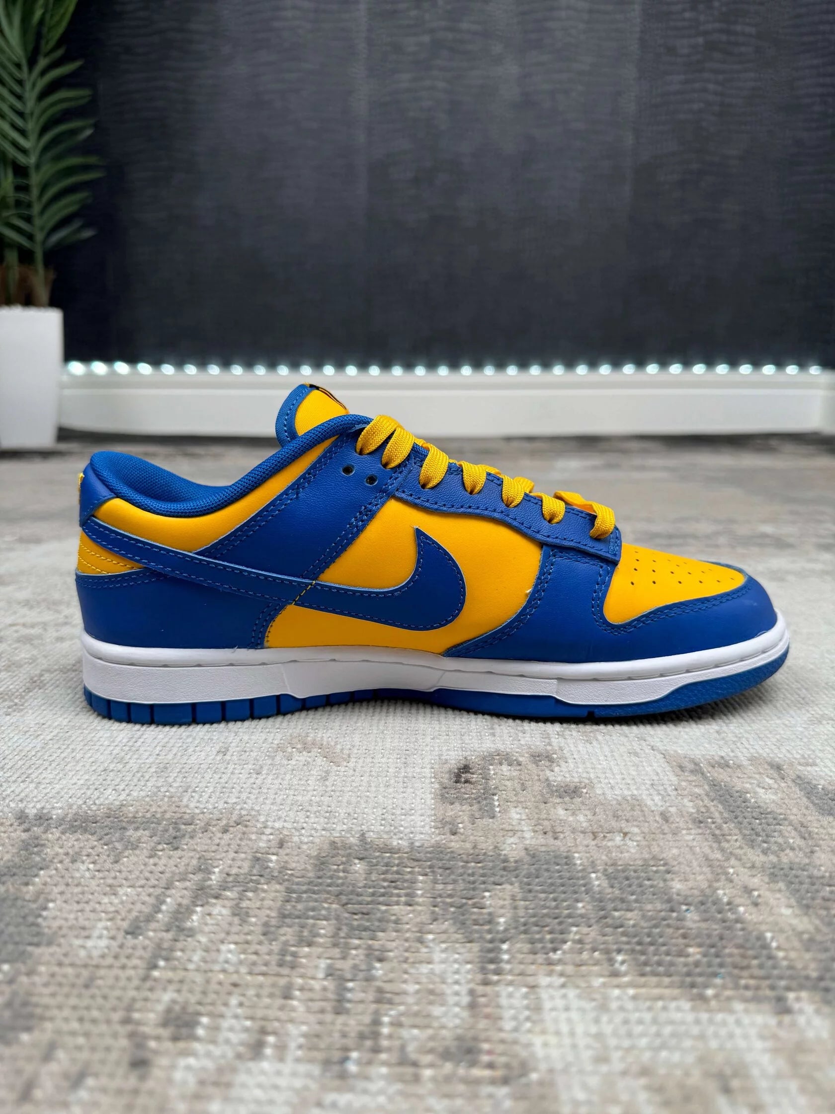 Nike Dunk Low 'UCLA' Nike