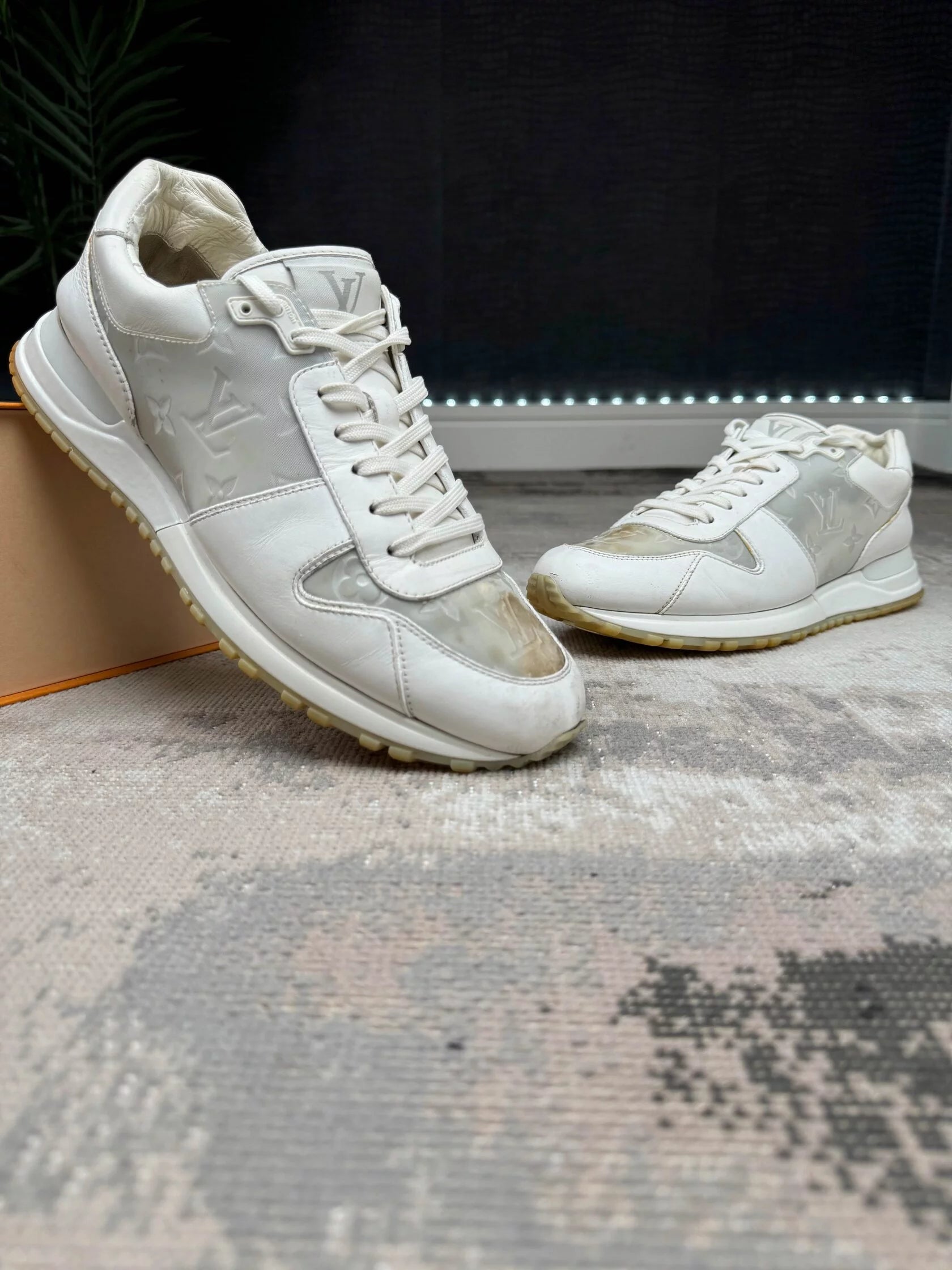 Louis Vuitton Run Away Iridescent Trainers - White