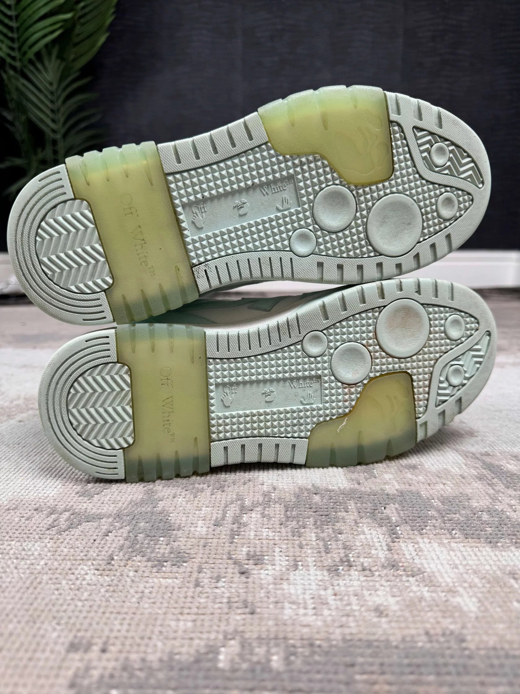 Off-White 'Out of Office' Trainers - White Mint Off-White