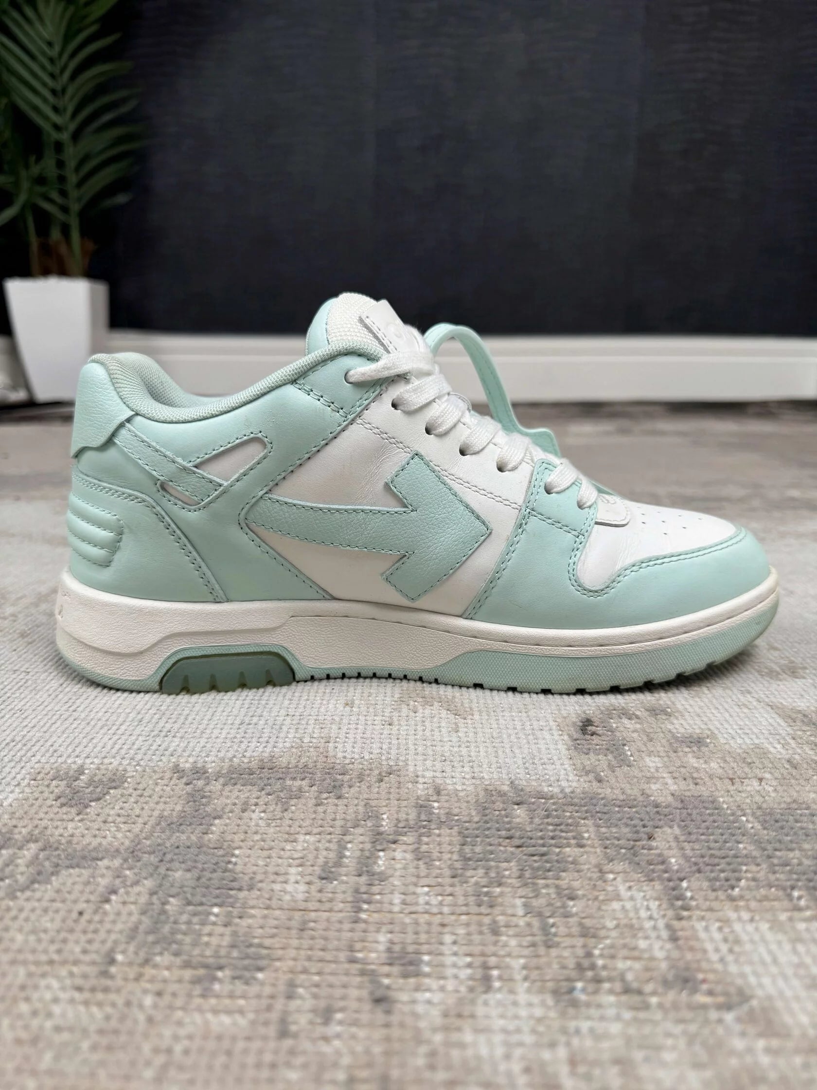 Off-White 'Out of Office' Trainers - White Mint