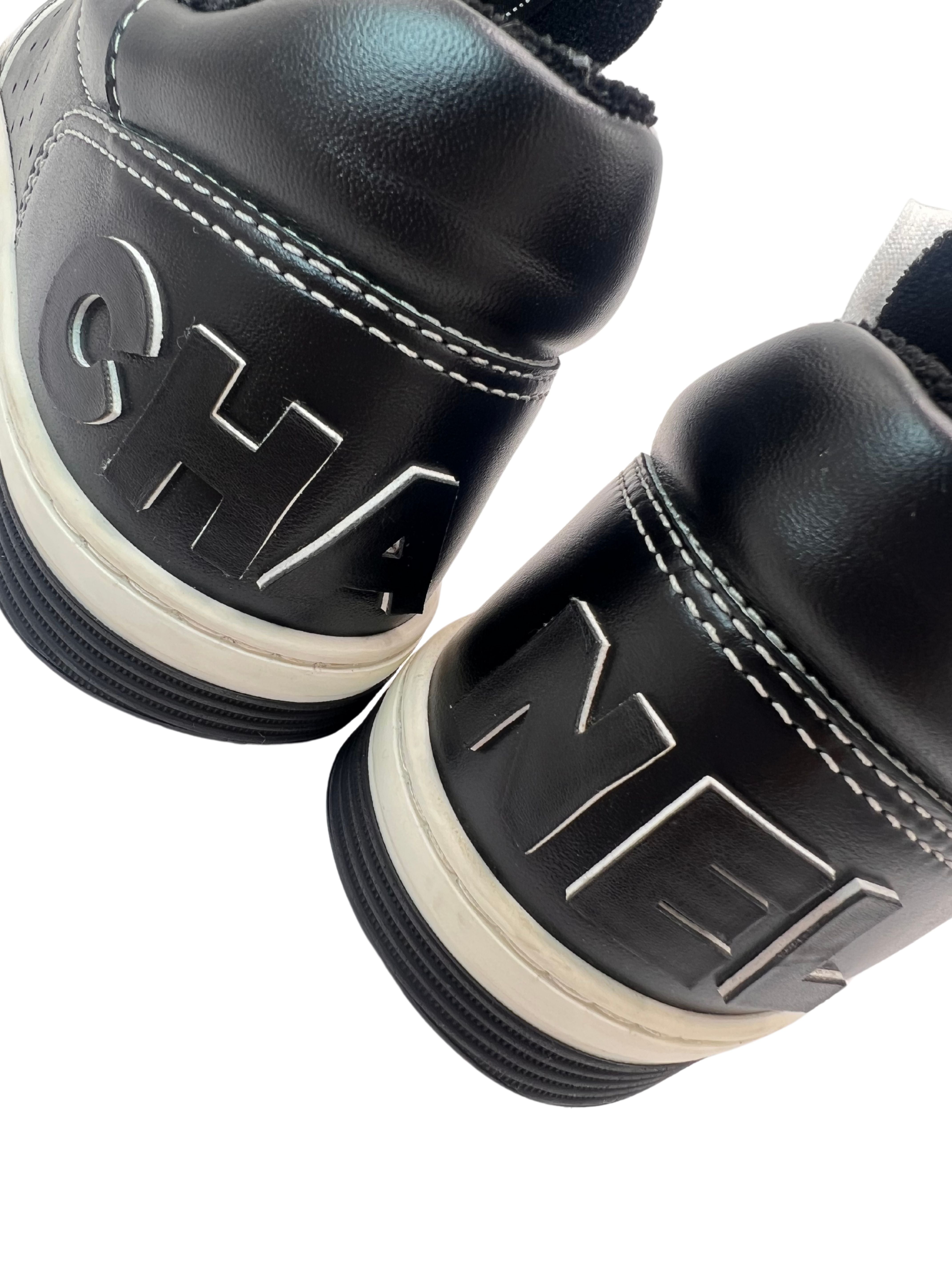 CHANEL Heel Print Sneaker - Black