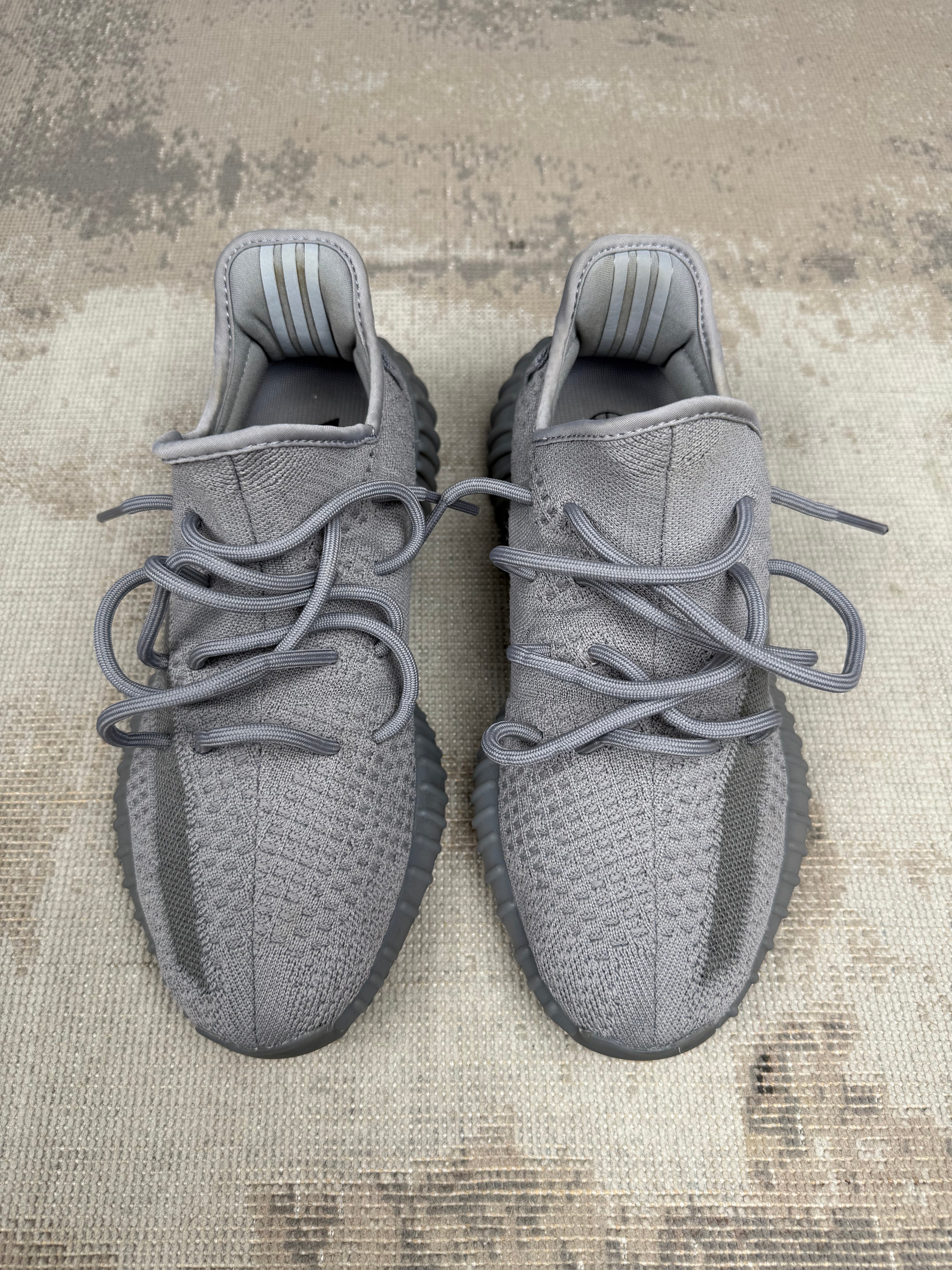 Yeezy 350 V2 Trainer - Steel Grey Yeezy