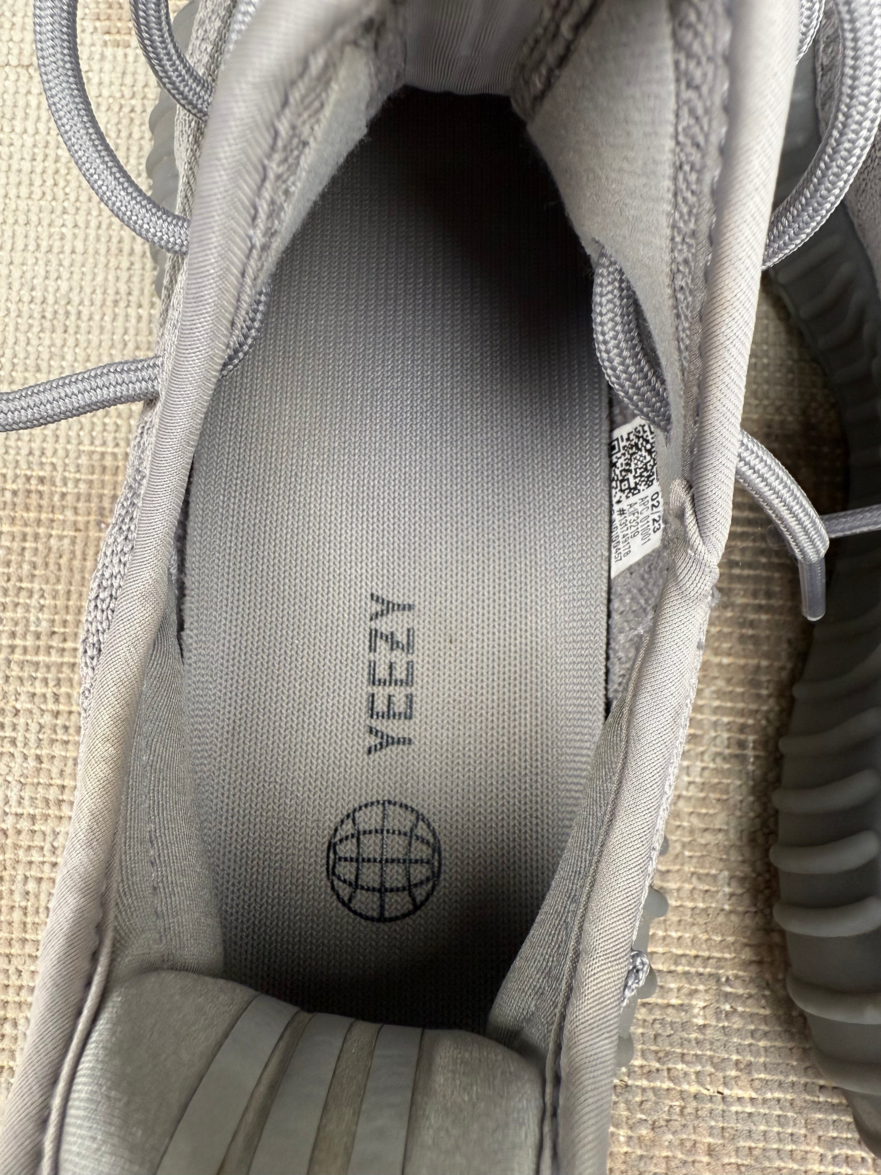 Yeezy 350 V2 Trainer - Steel Grey Yeezy