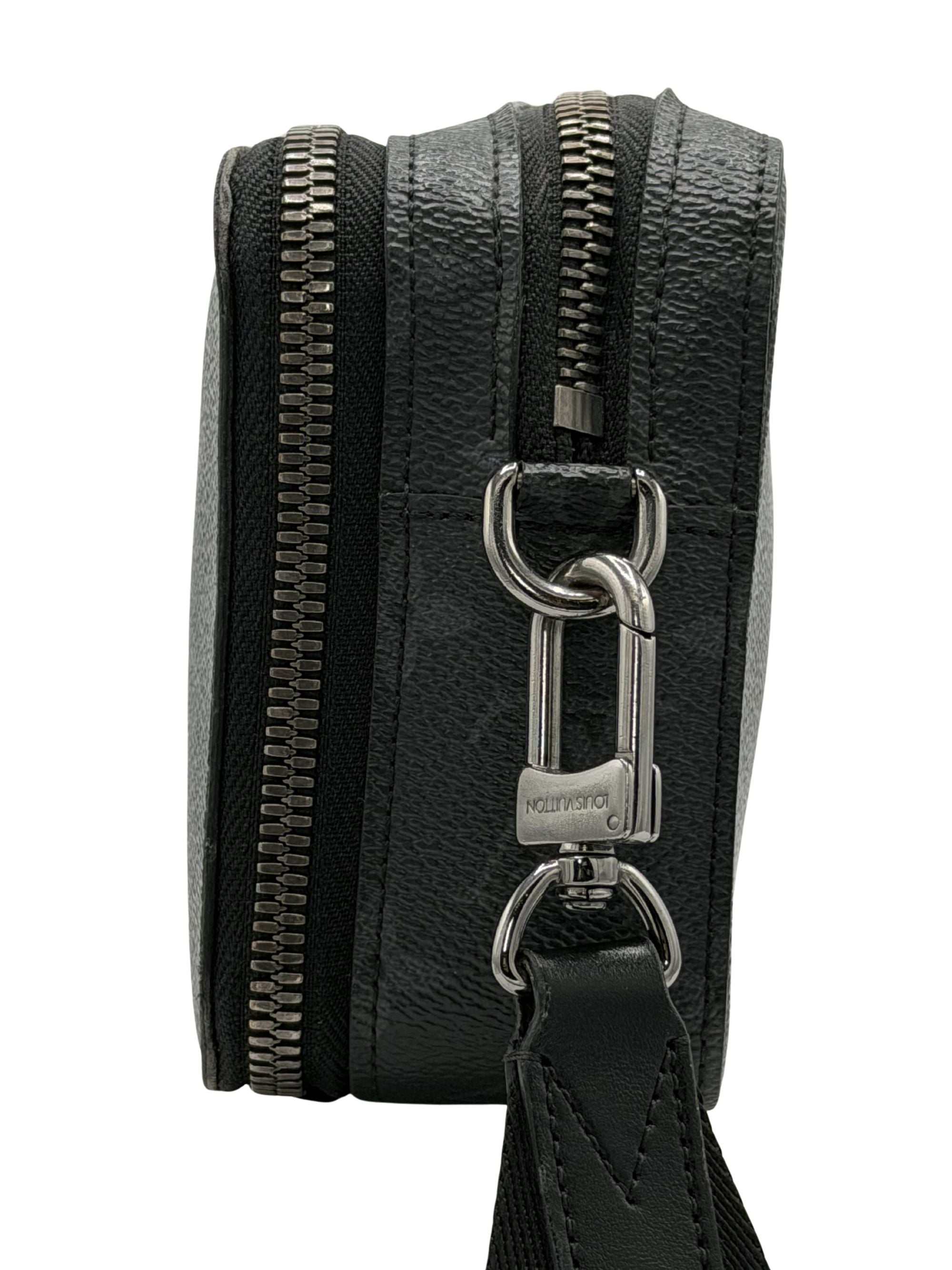 Louis Vuitton Alpha Wearable Wallet - Black Louis Vuitton