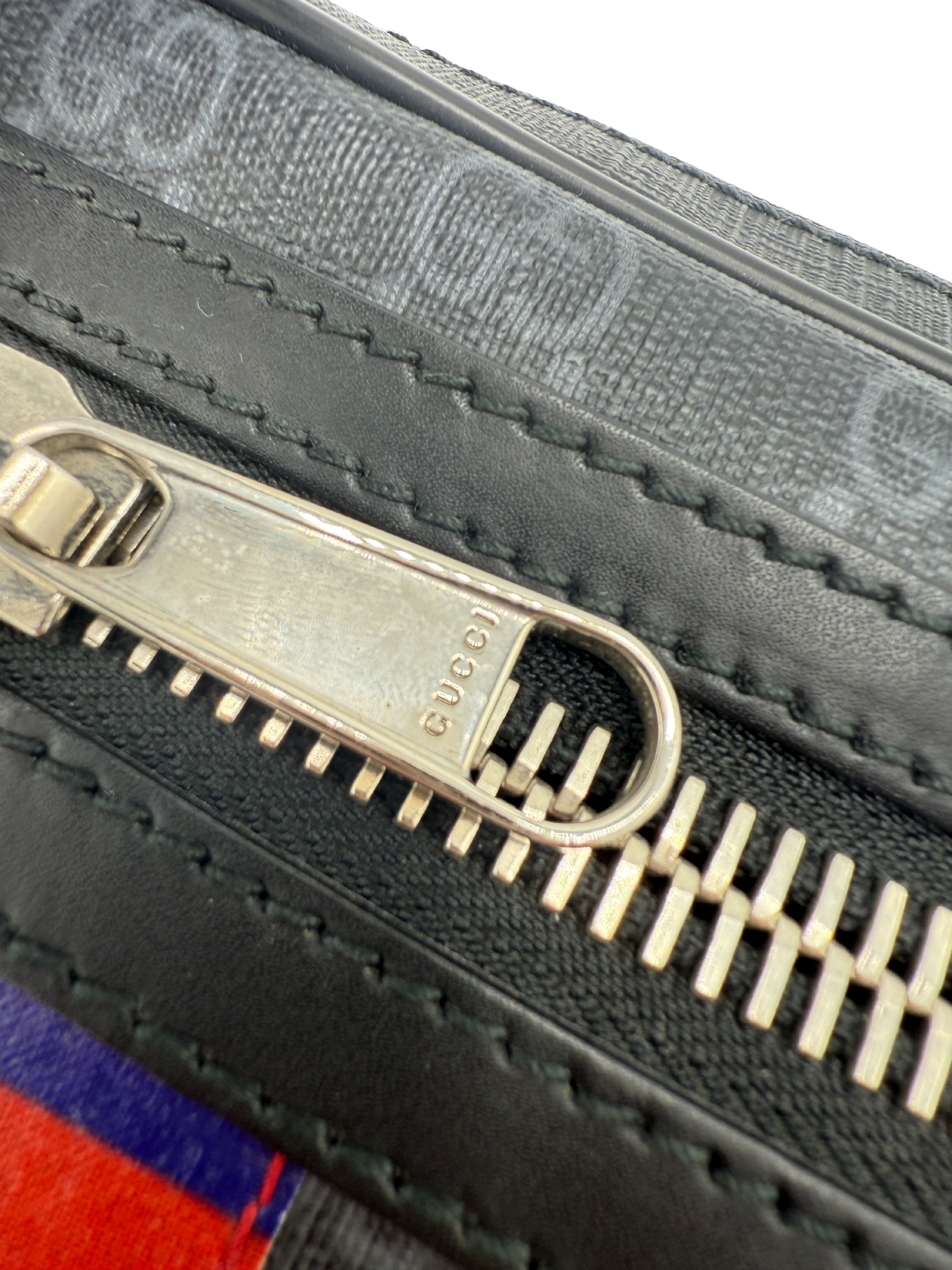 Gucci GG Supreme Night Courier Belt Bag - Grey Gucci