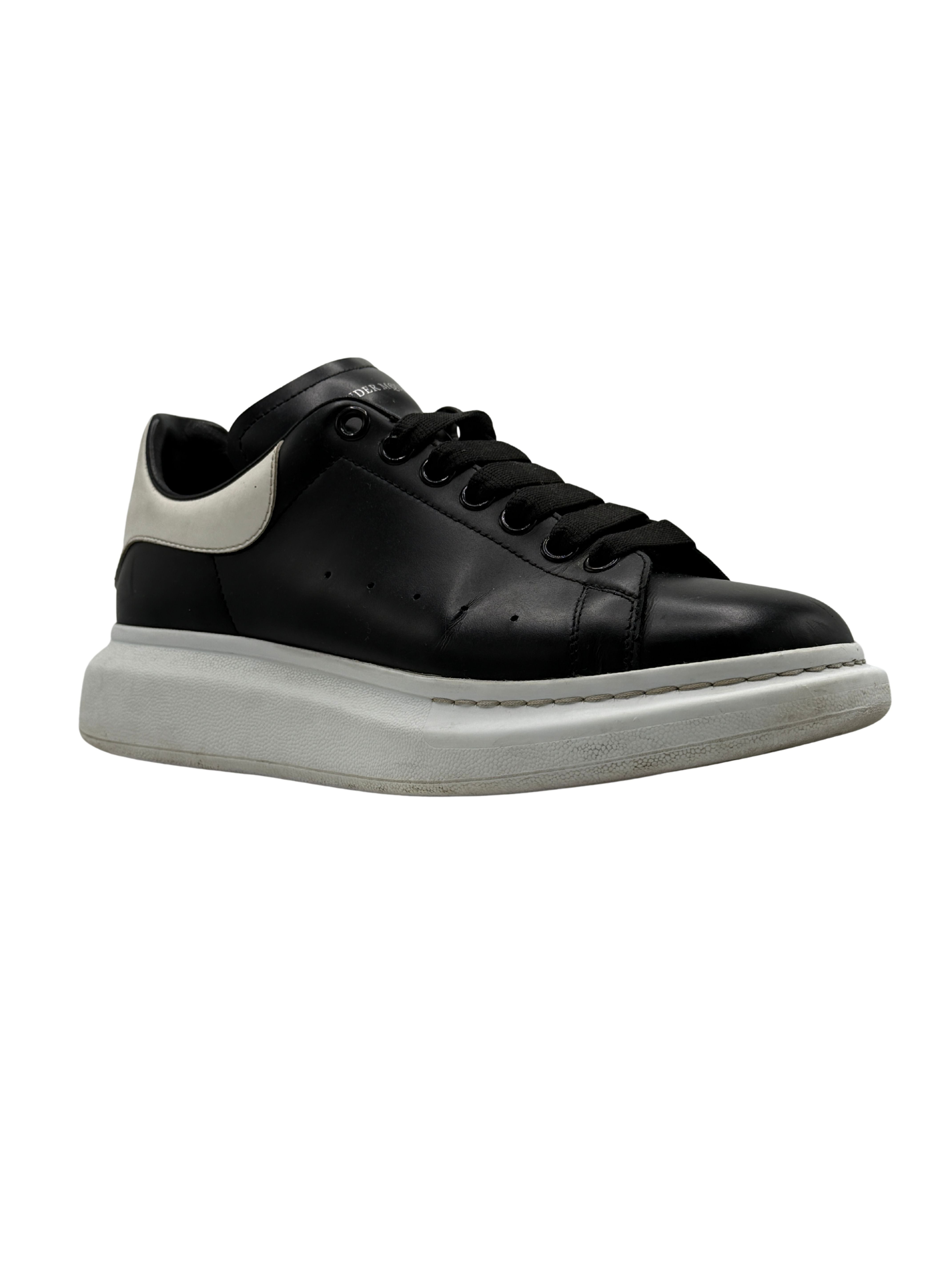 Alexander McQueen Oversized Trainers - Black