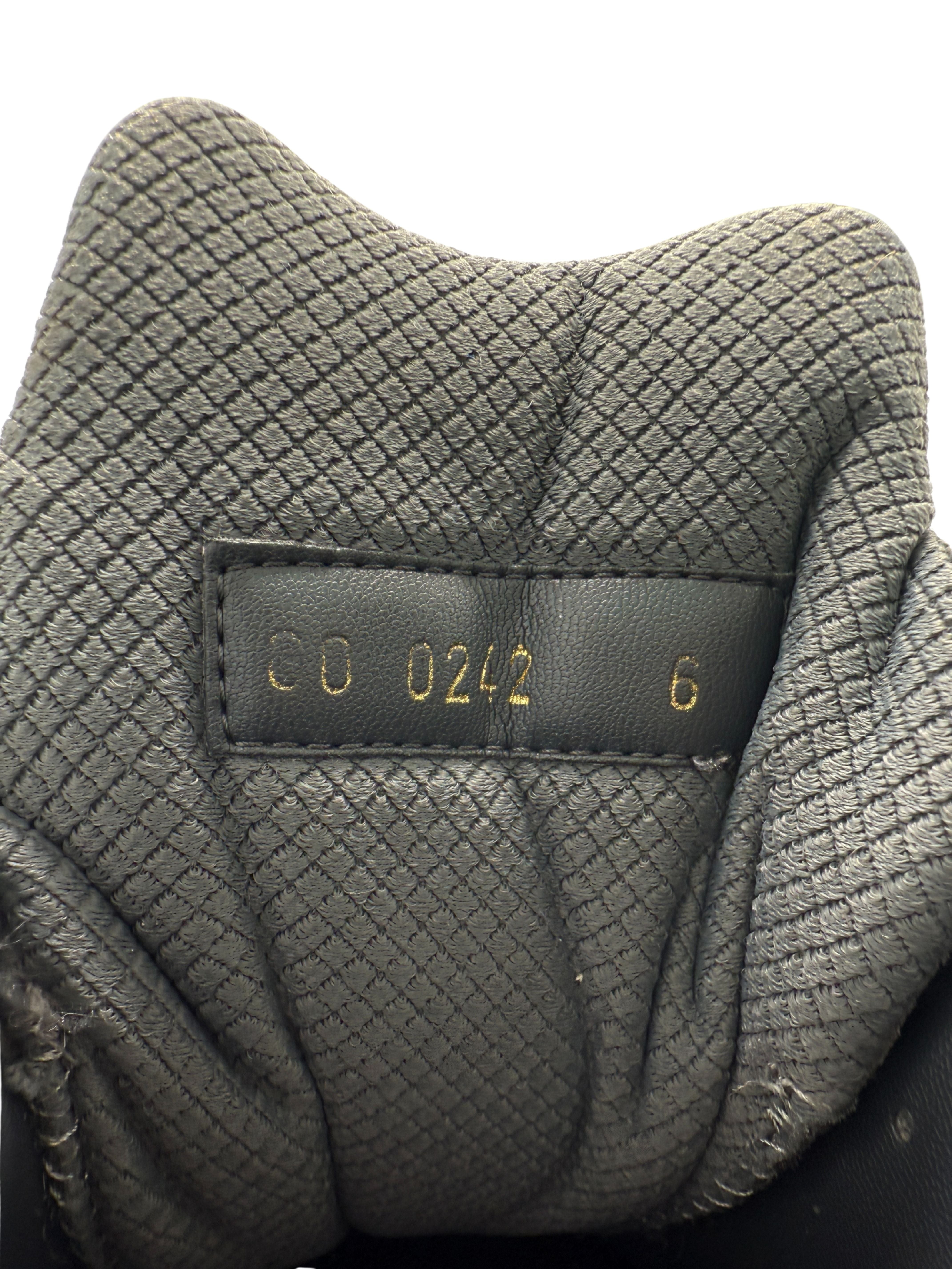 Louis Vuitton LV Runner Tatic Trainer - Grey