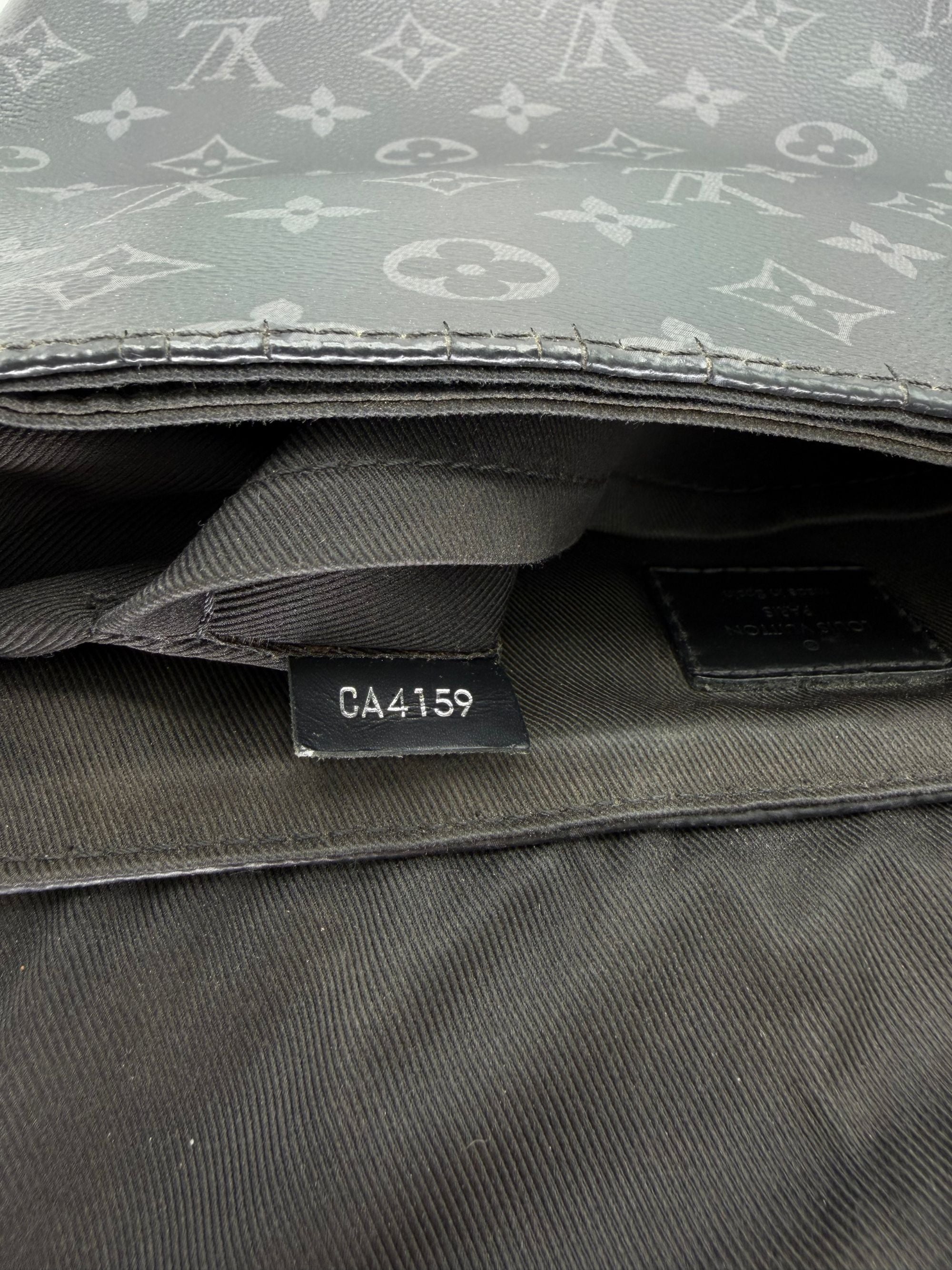 Louis Vuitton Monogram District PM Messenger Bag