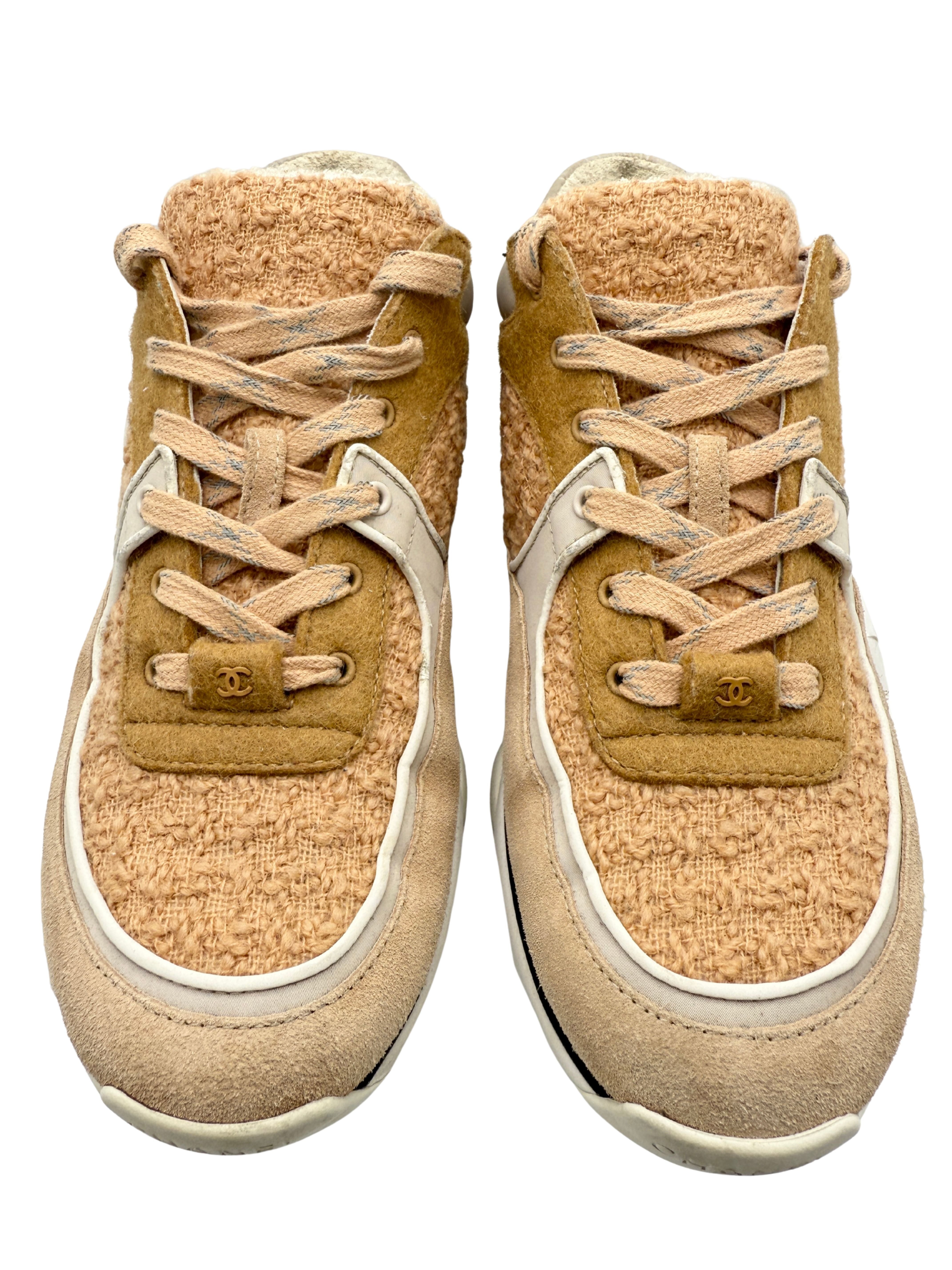 Chanel CC Tweed Runner Trainer - Beige Chanel