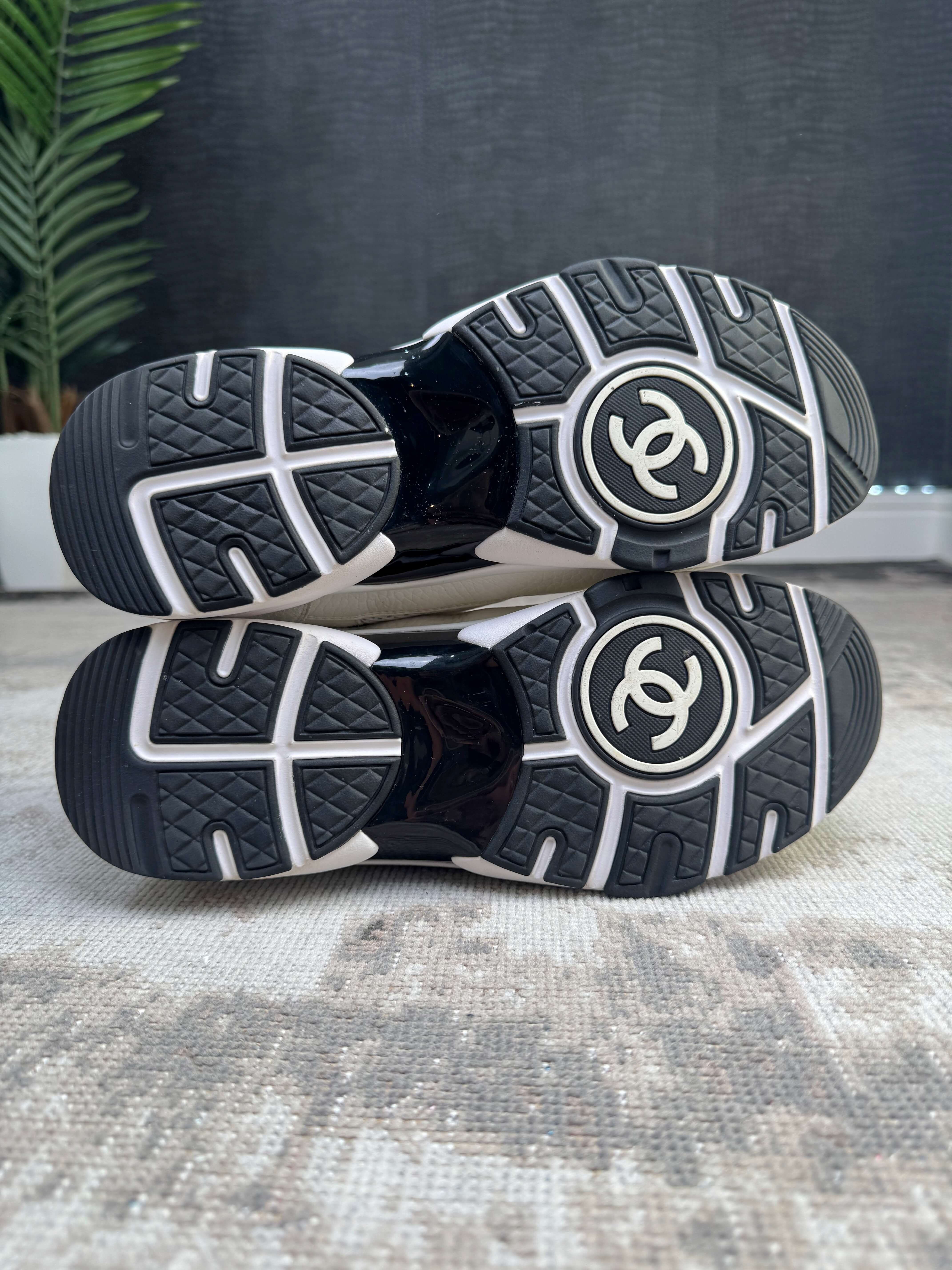 Chanel CC Runners - White Chanel