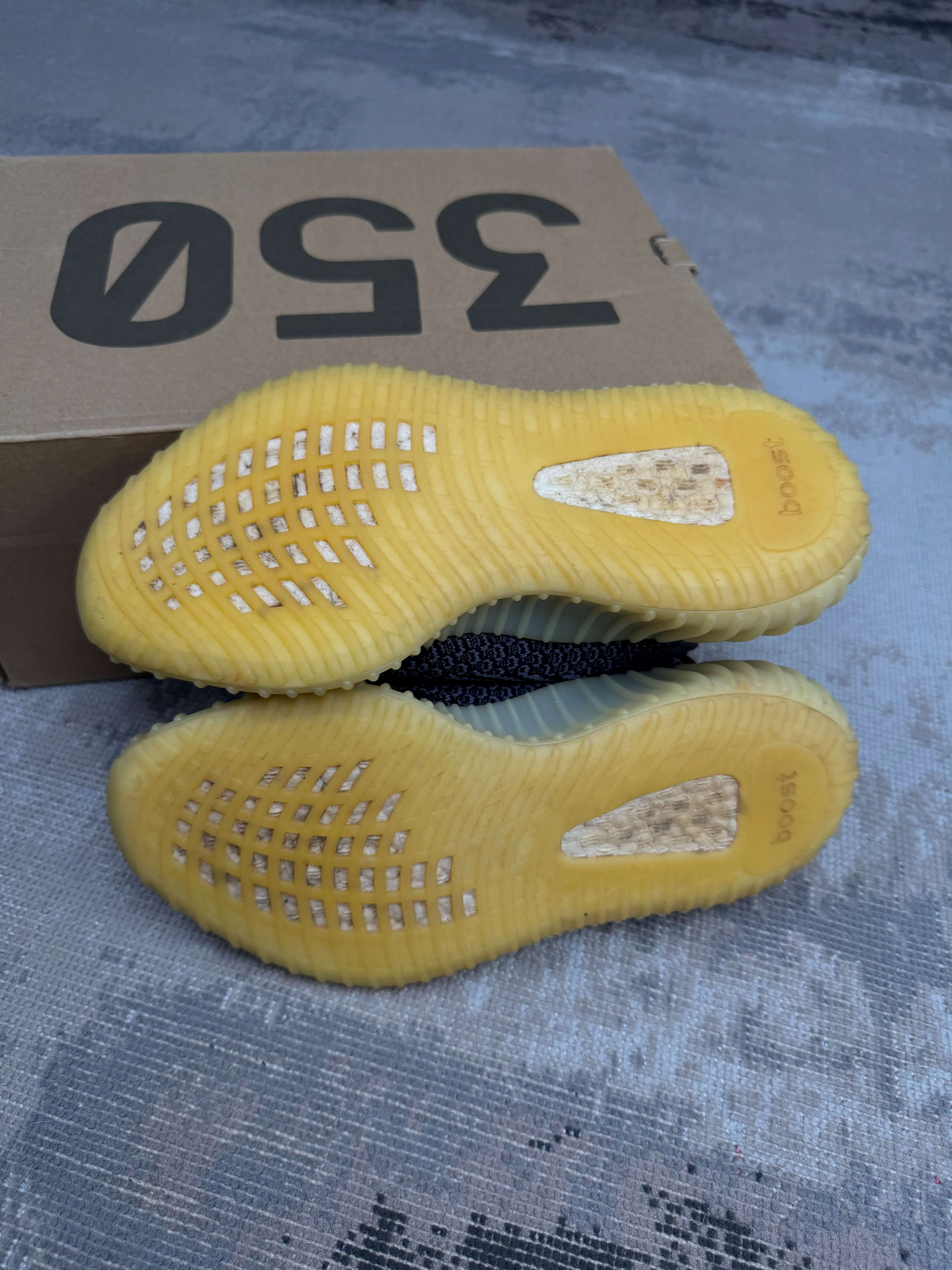 WOMENS - Yeezy 350 V2 Carbon Trainers