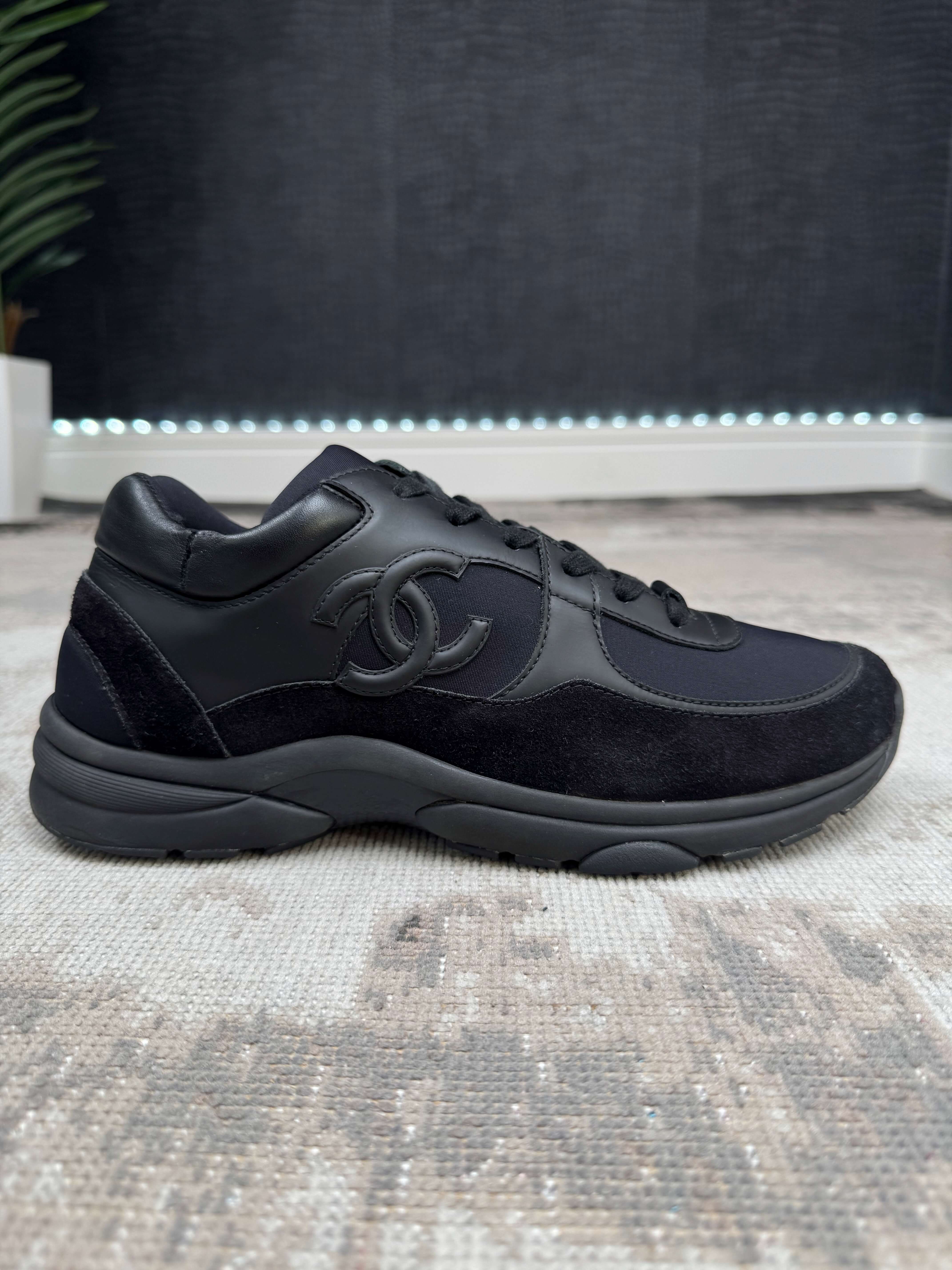 Chanel CC Runner - Black Chanel
