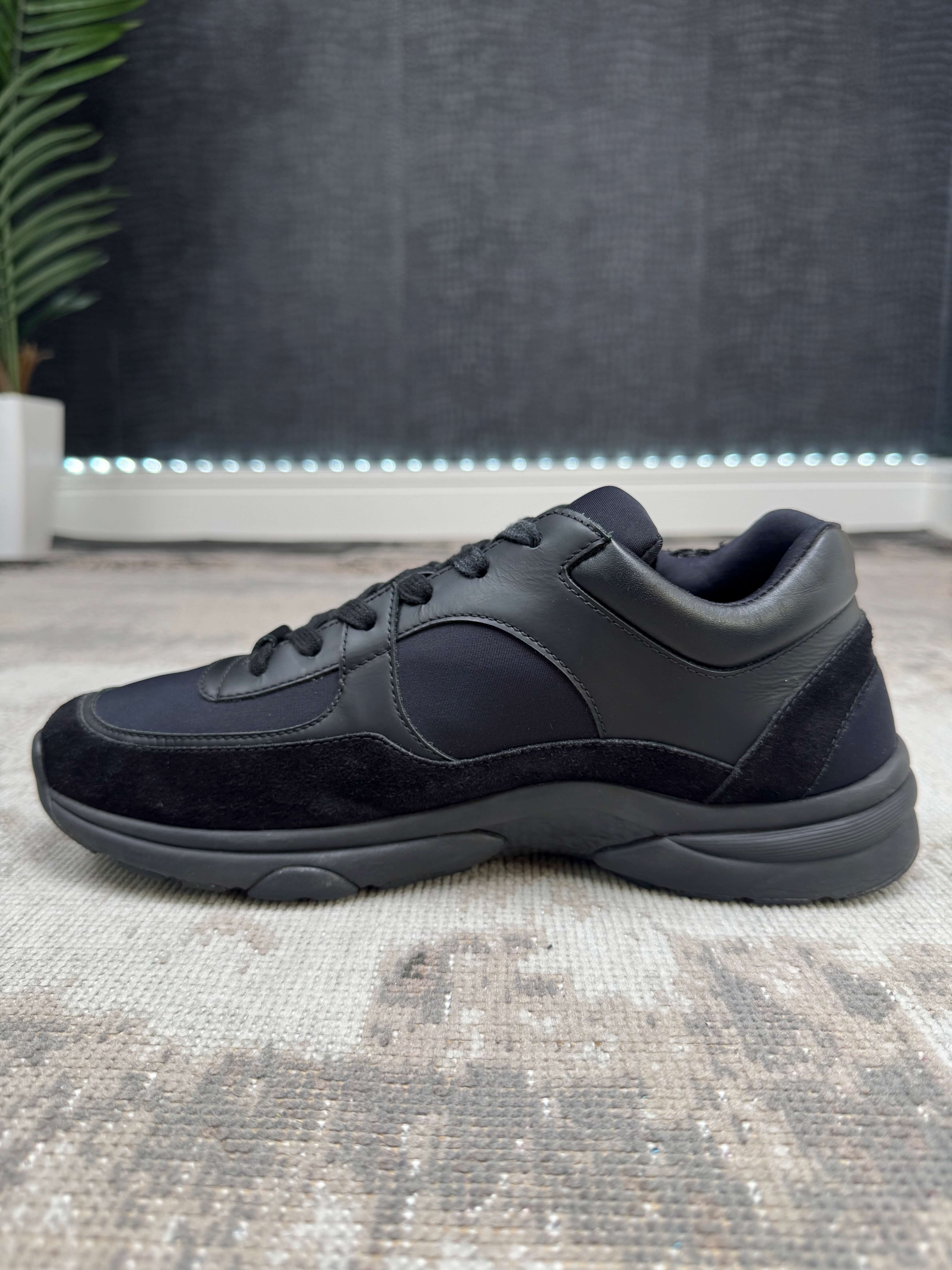 Chanel CC Runner - Black Chanel