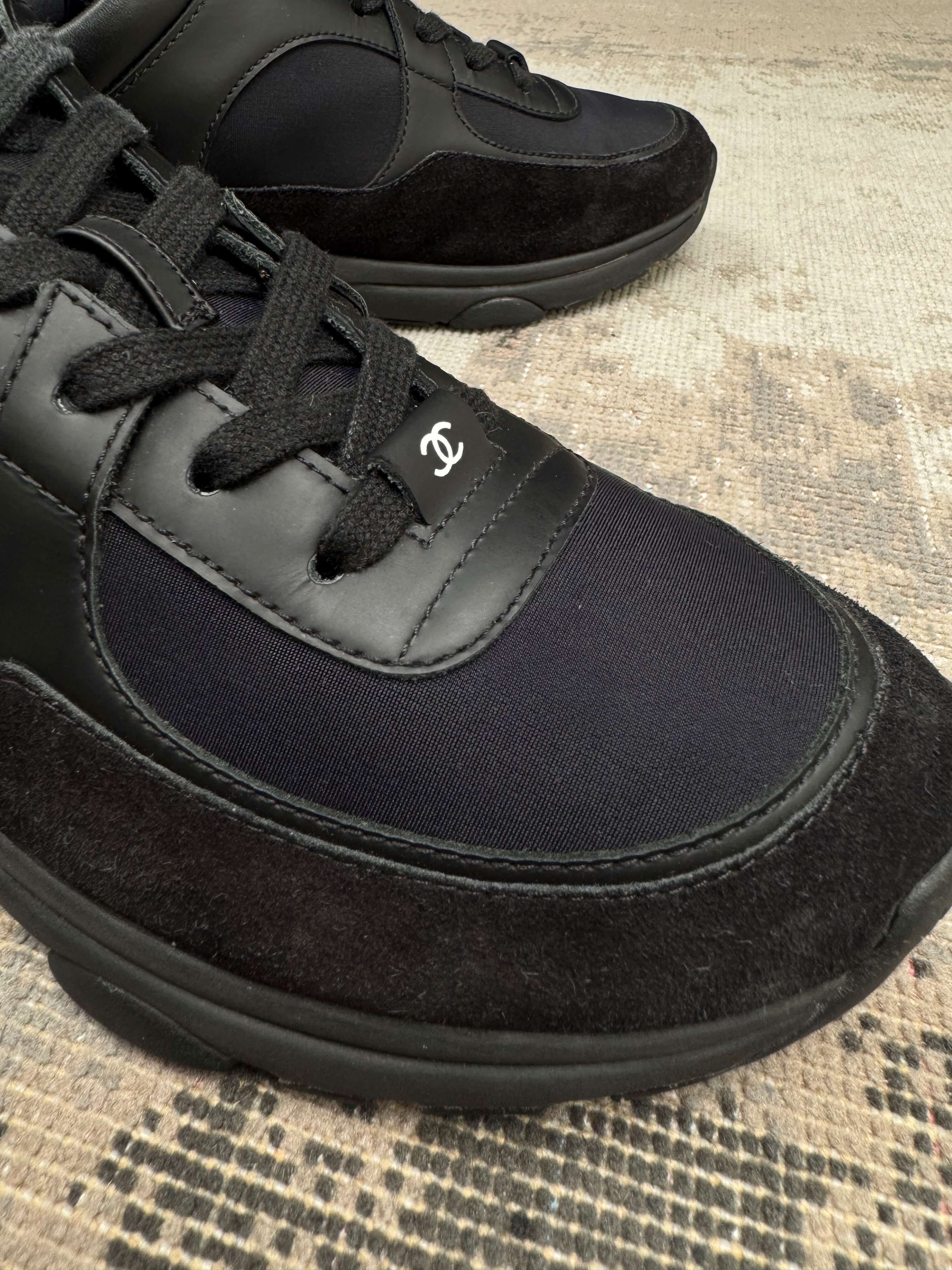 Chanel CC Runner - Black Chanel