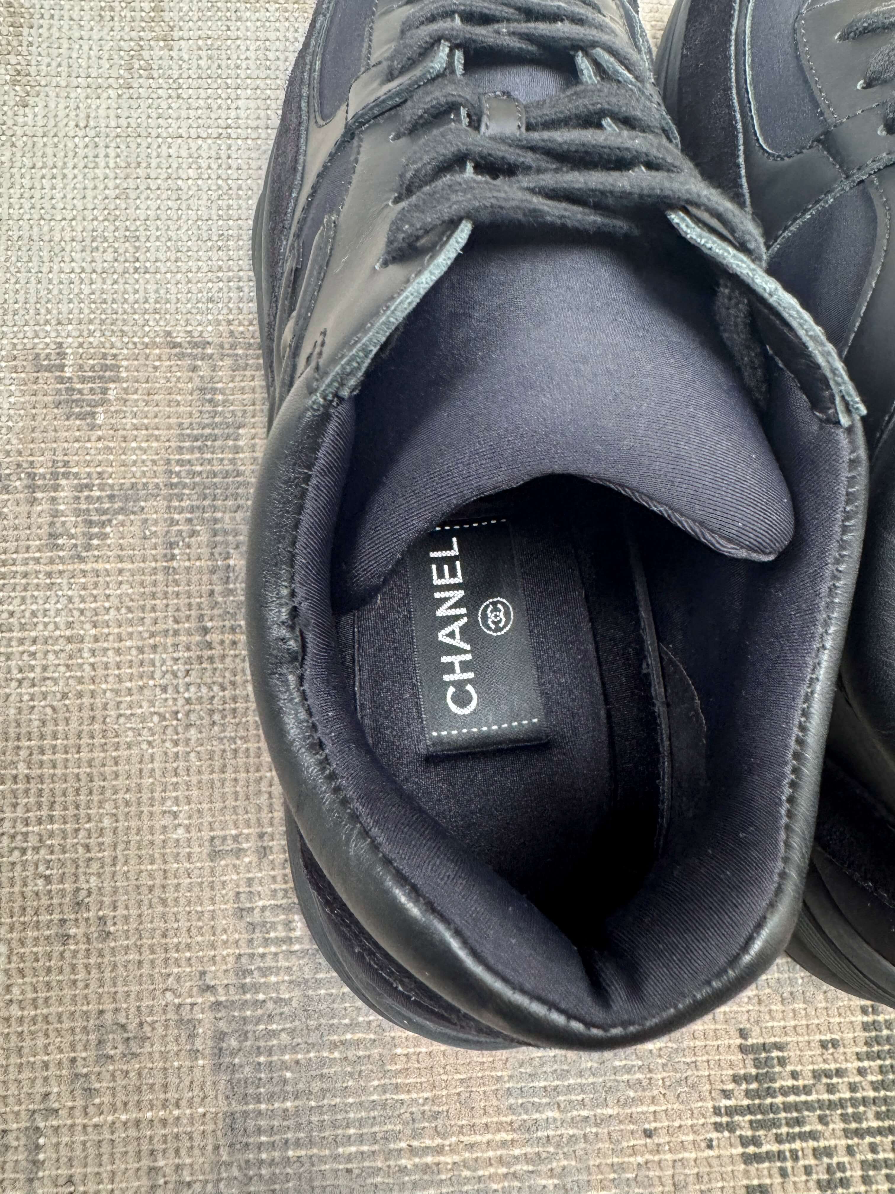 Chanel CC Runner - Black Chanel