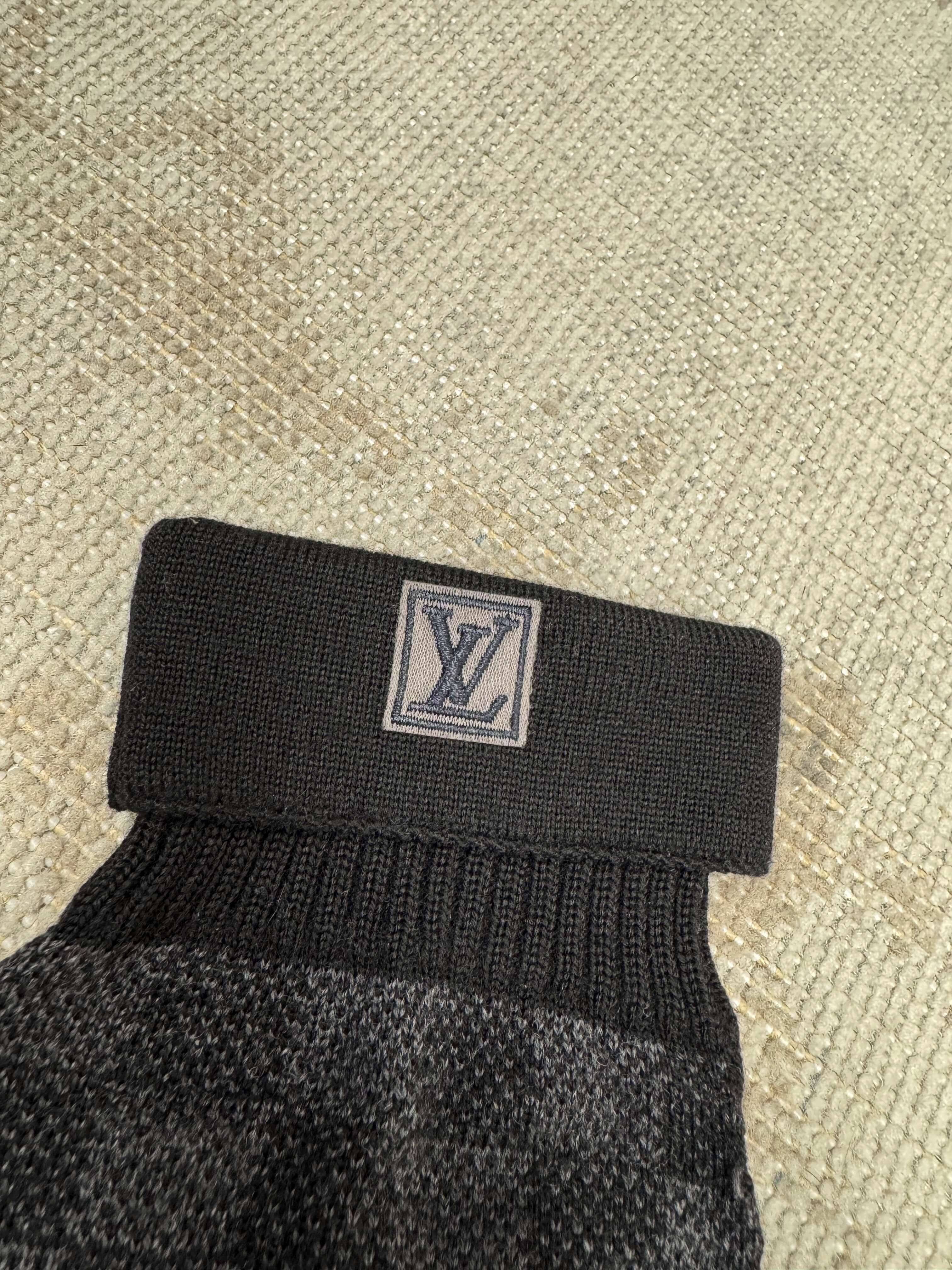 Louis Vuitton Néo Petit Damier Gloves - Black Louis Vuitton