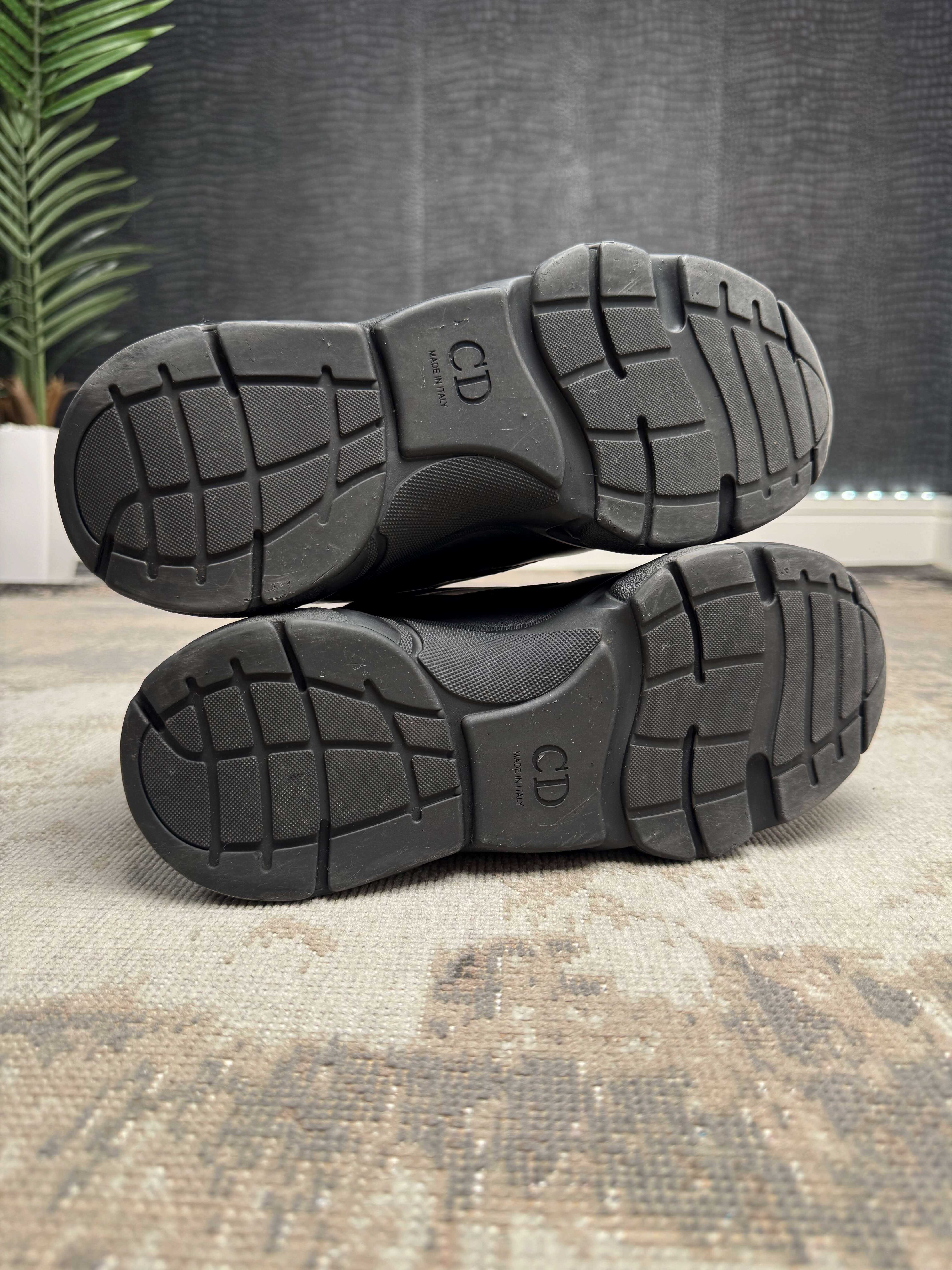 Dior B22 Trainer - Black Dior