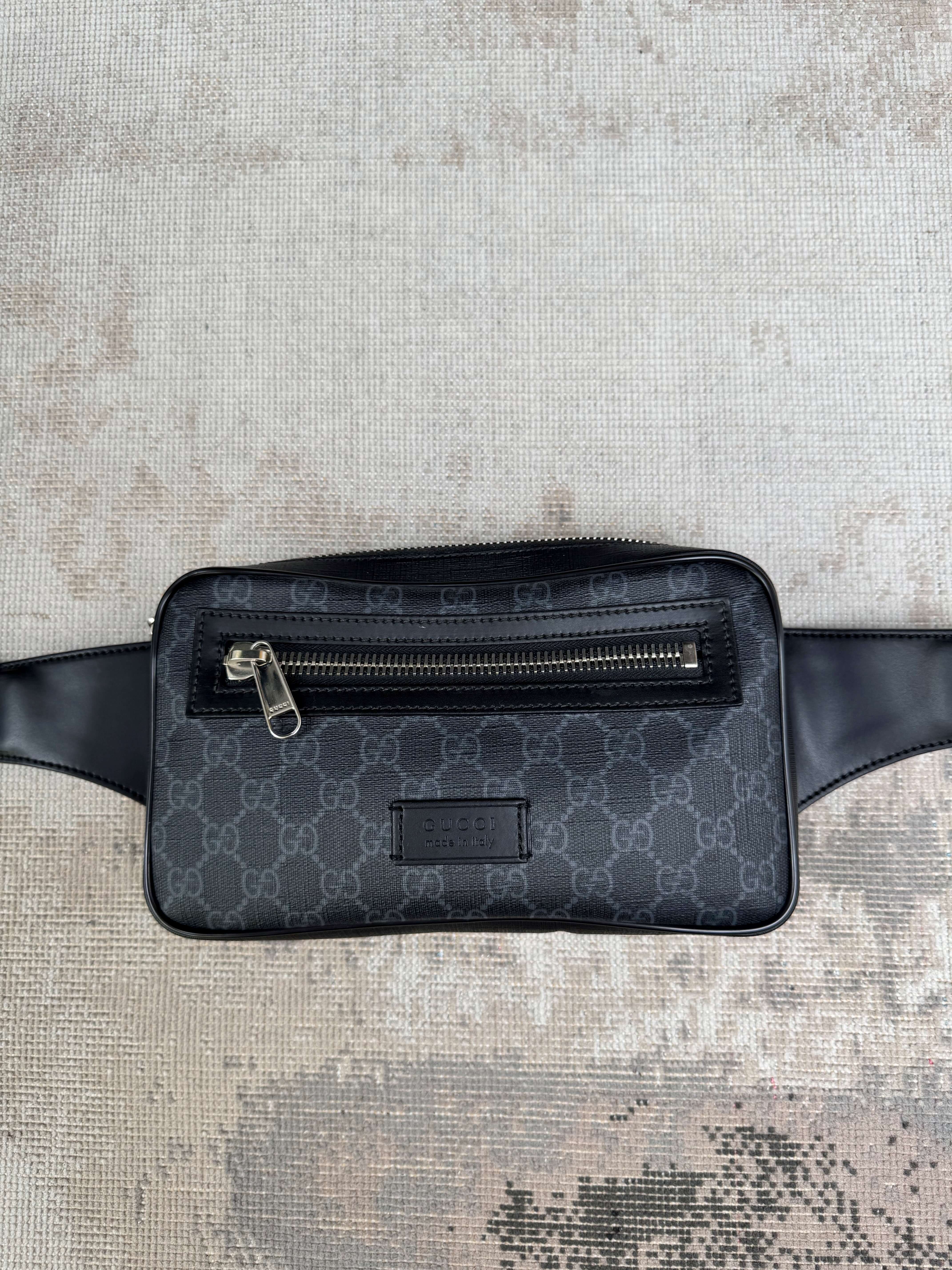 Gucci GG Supreme Shoulder / Waist Bag - Black