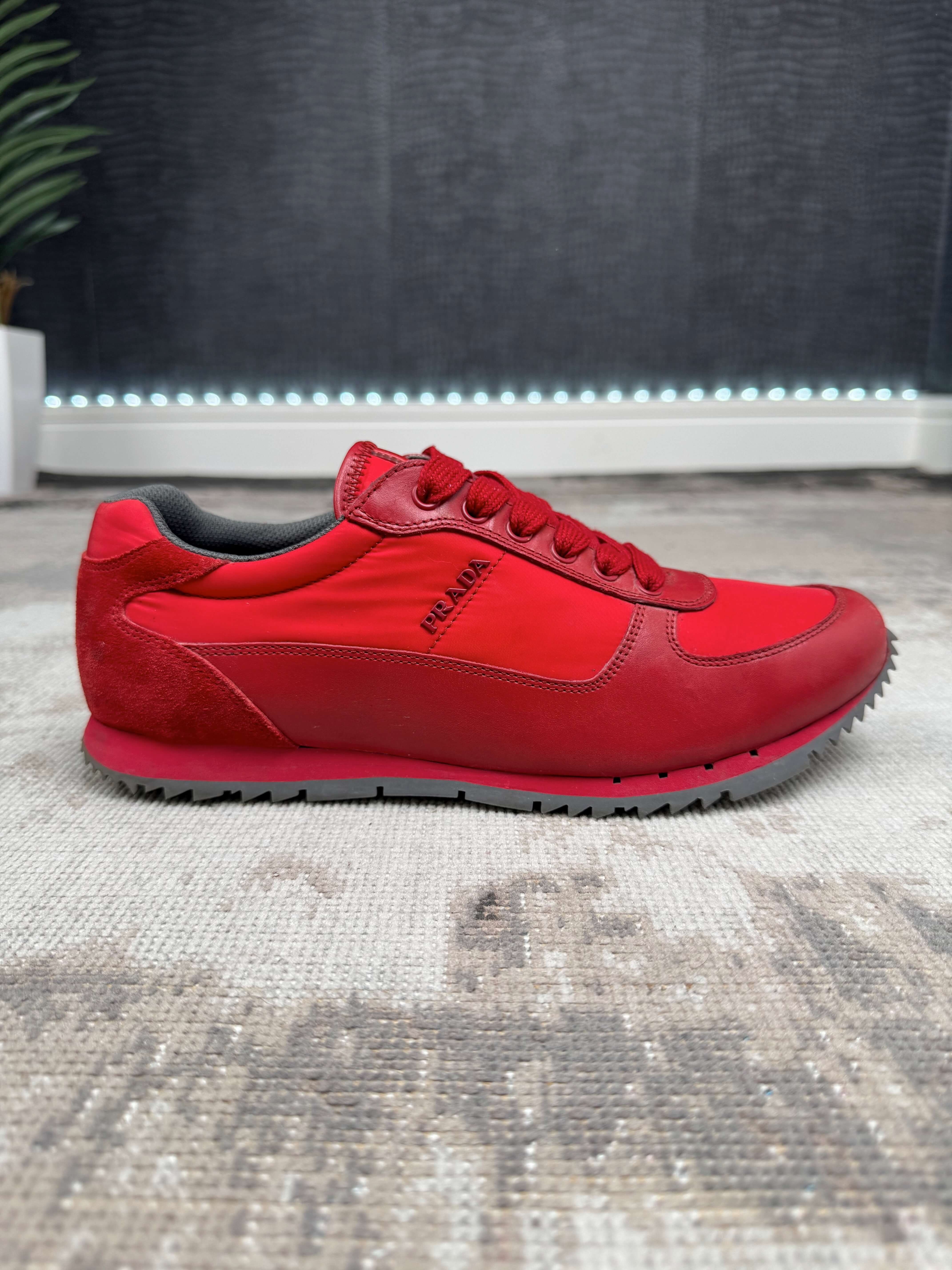 Prada Runners Trainers - Red